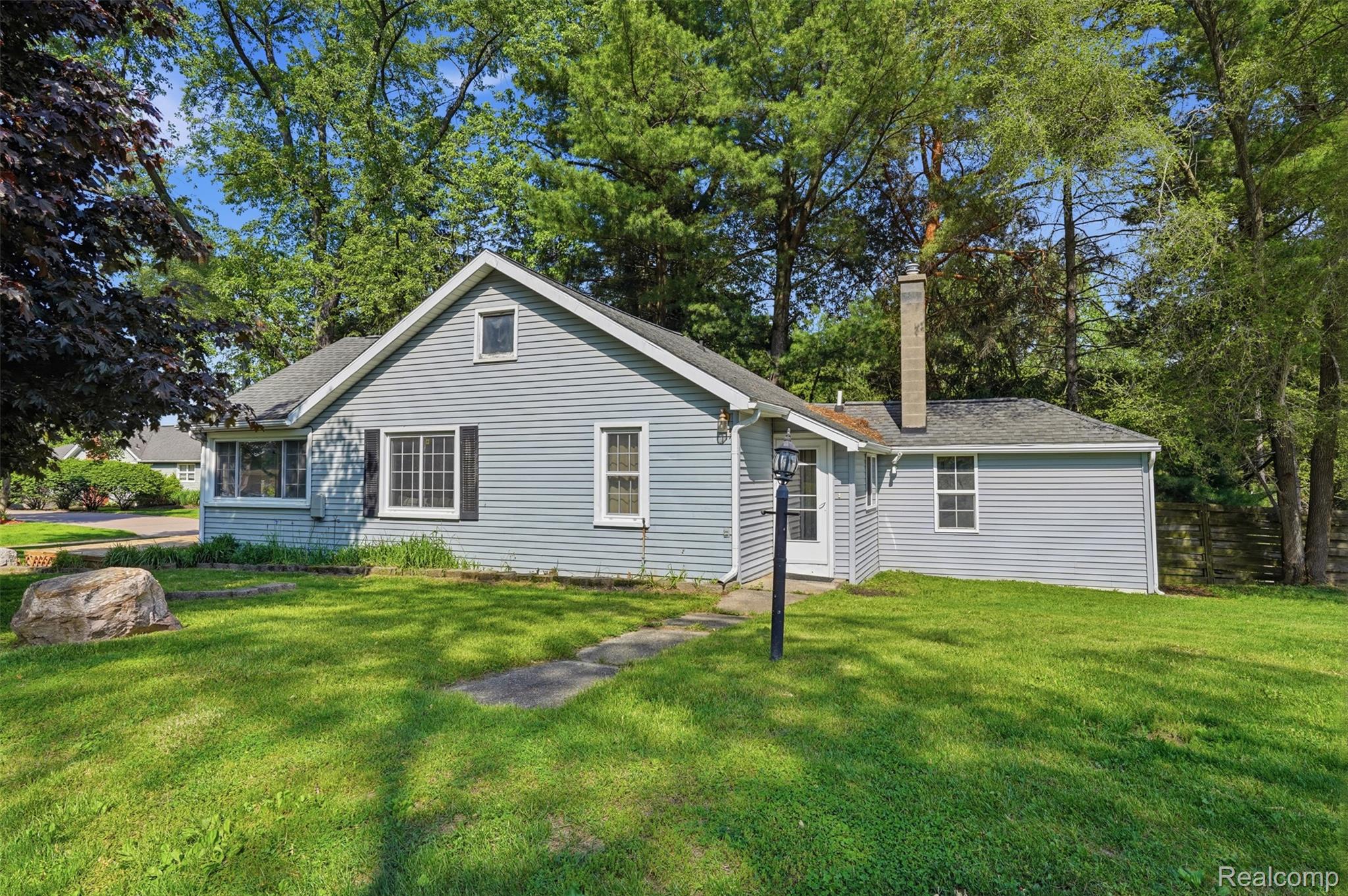 7085, Colony, West Bloomfield, Michigan, 48323