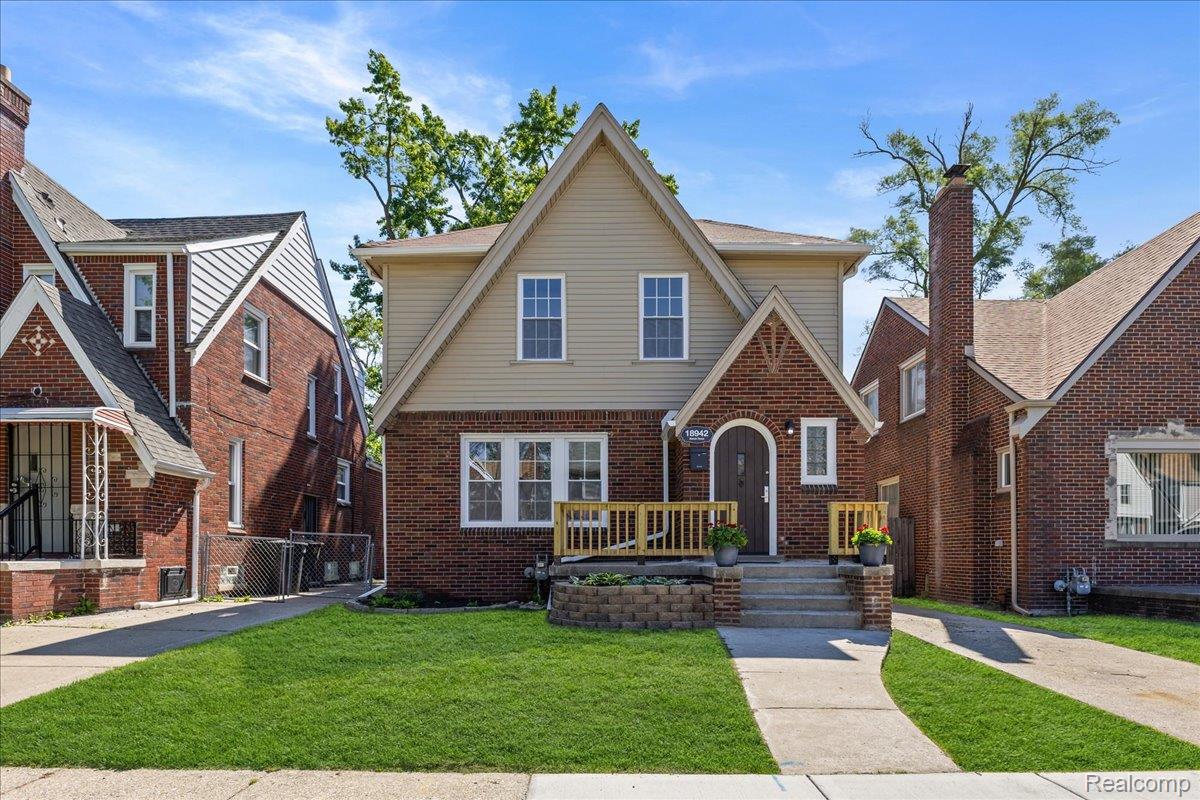 18942, Santa Rosa, Detroit, Michigan, 48221