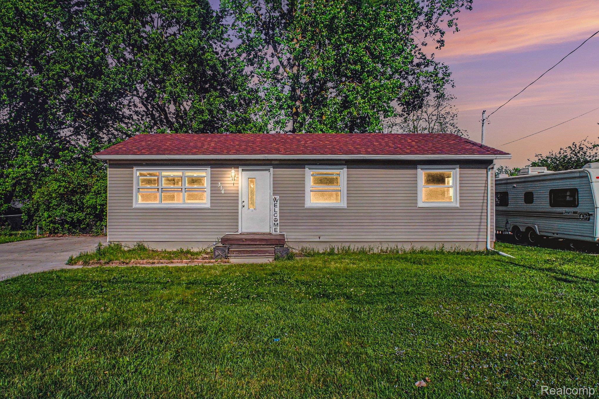 314, Chestnut, Owosso, Michigan, 48867