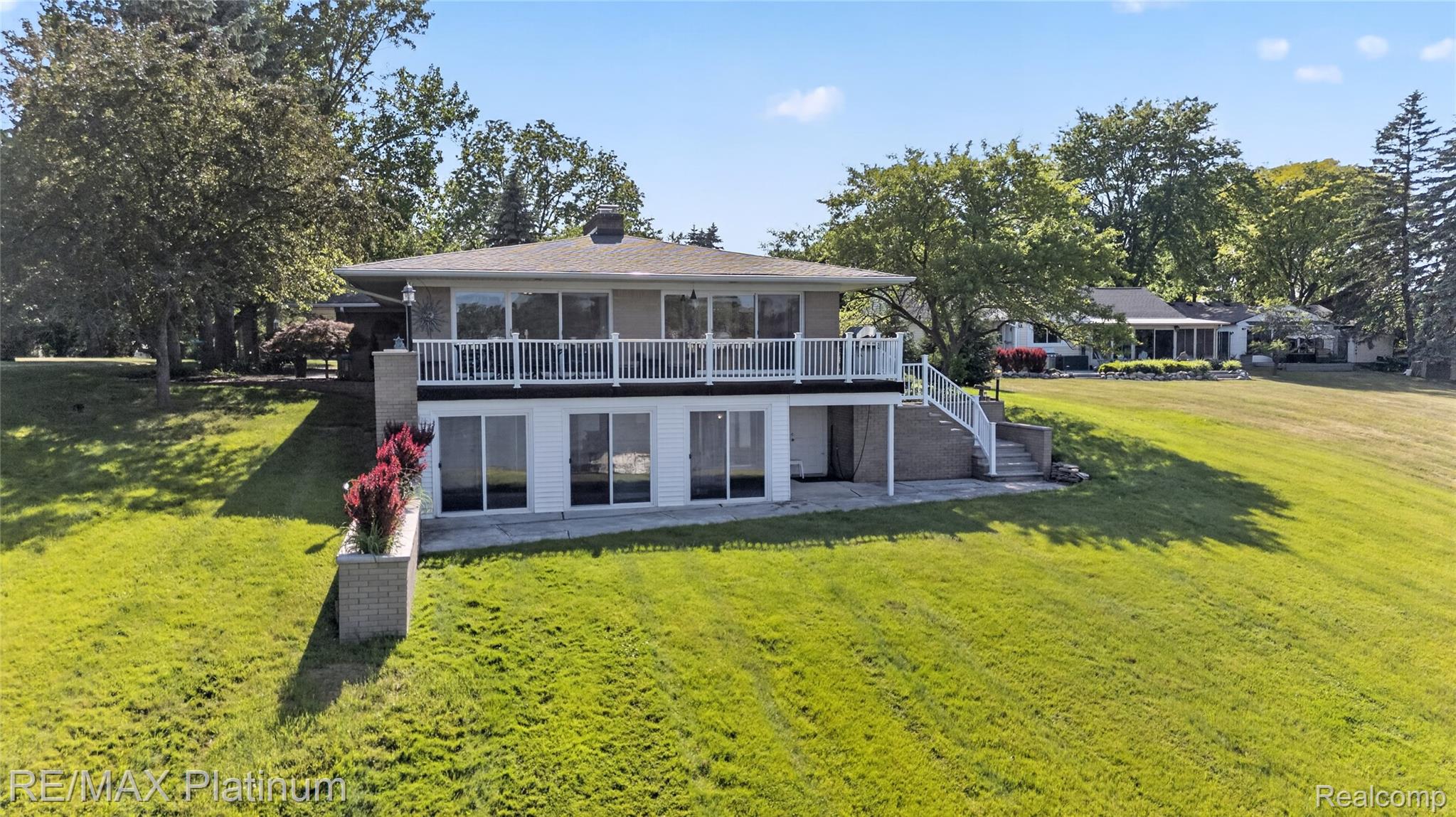 1223, Thurber, Howell, Michigan, 48843