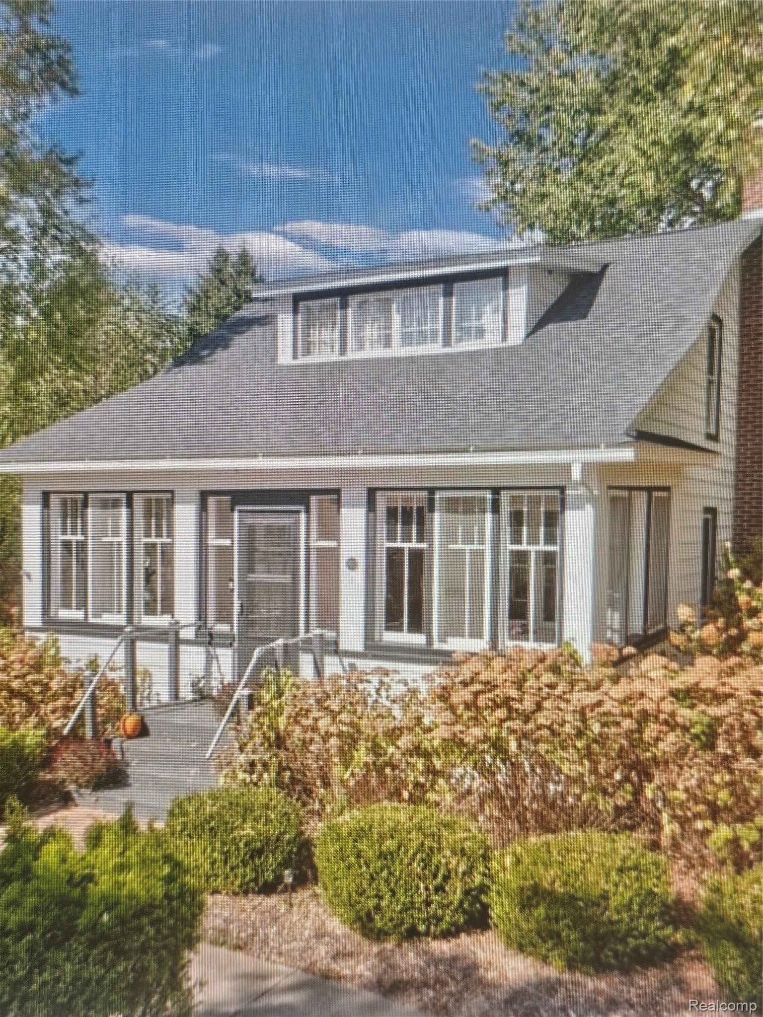 153, 1st, Metamora, Michigan, 48455