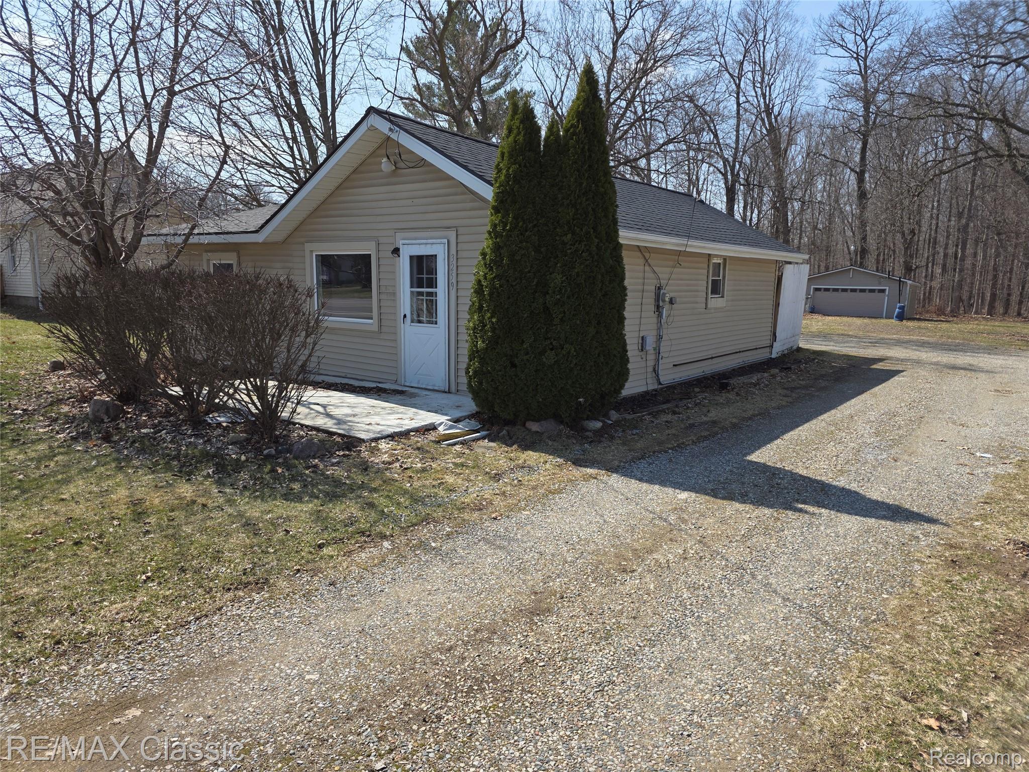 3259, State, Davison, Michigan, 48423