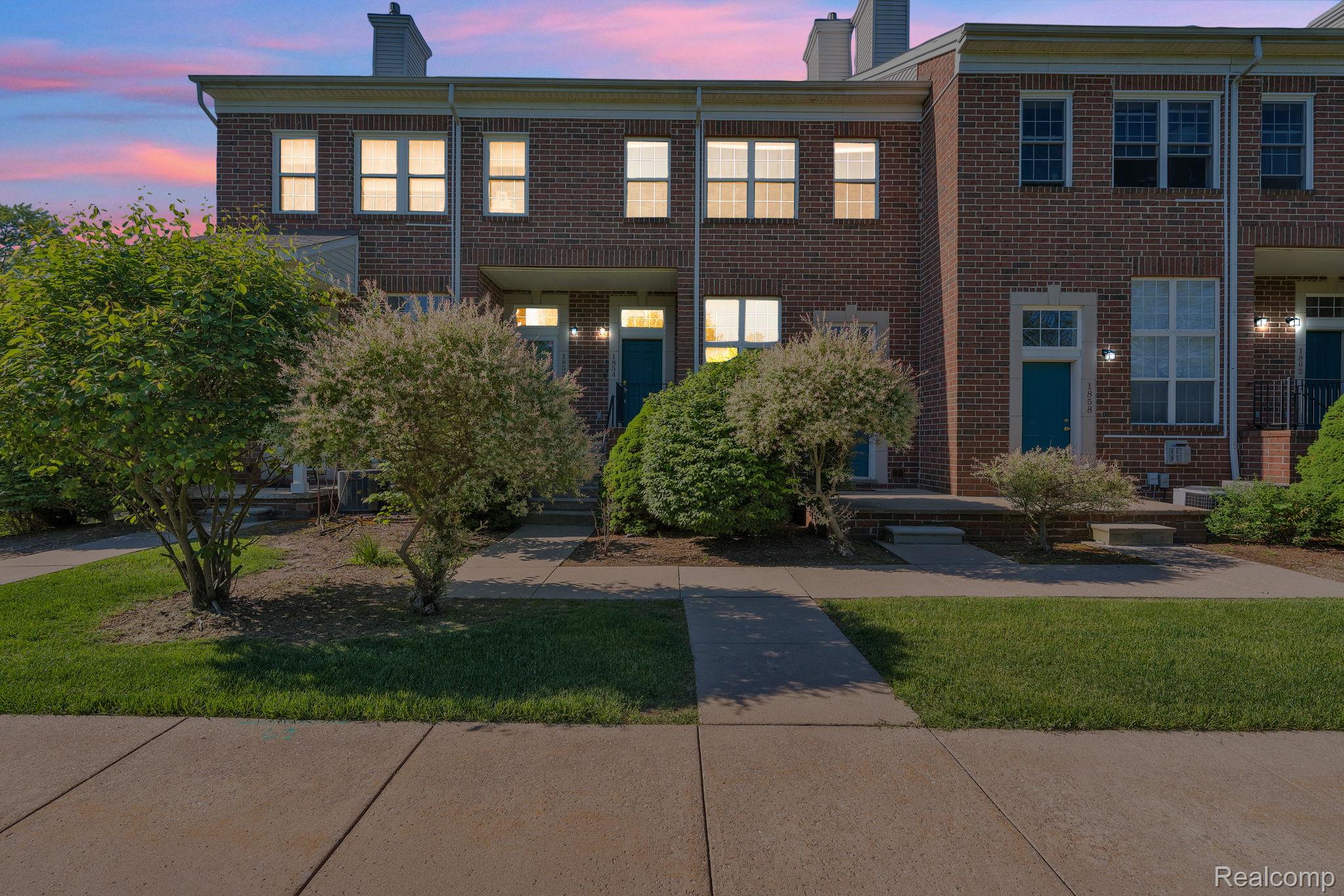 1854, Lindsay, Ann Arbor, Michigan, 48104
