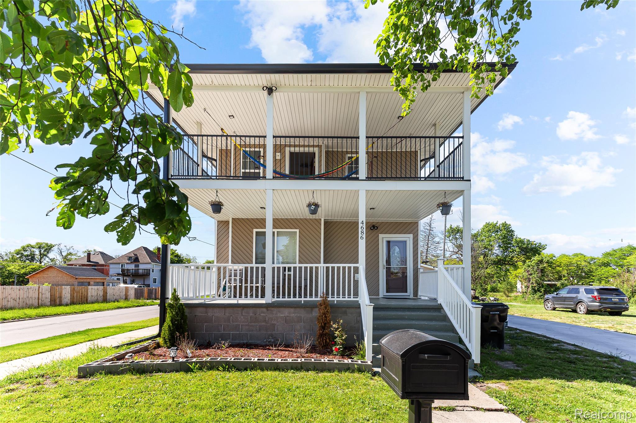 4686, Pacific, N, Detroit, Michigan, 48204