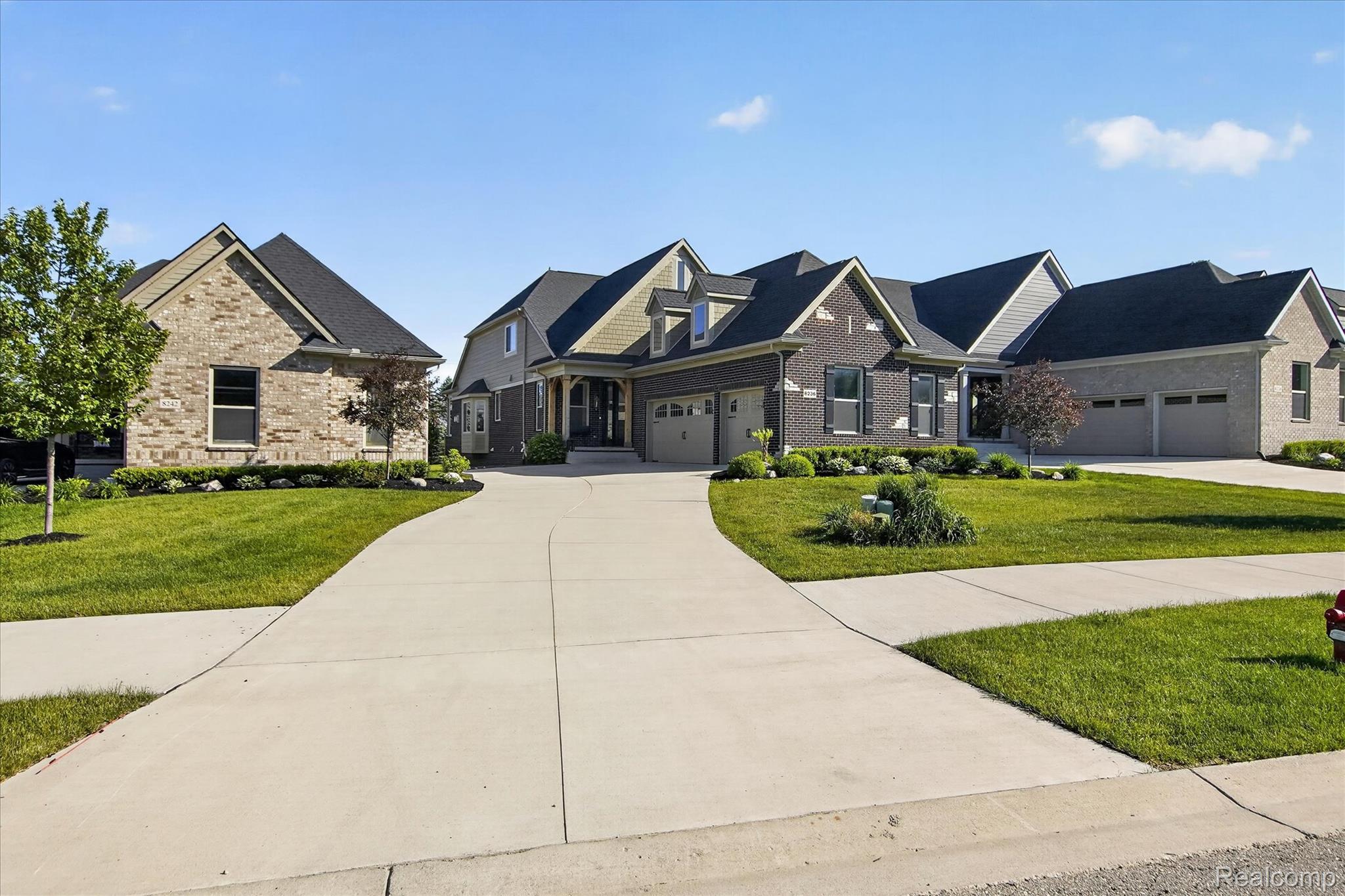 8236, Stoney Creek, South Lyon, Michigan, 48178