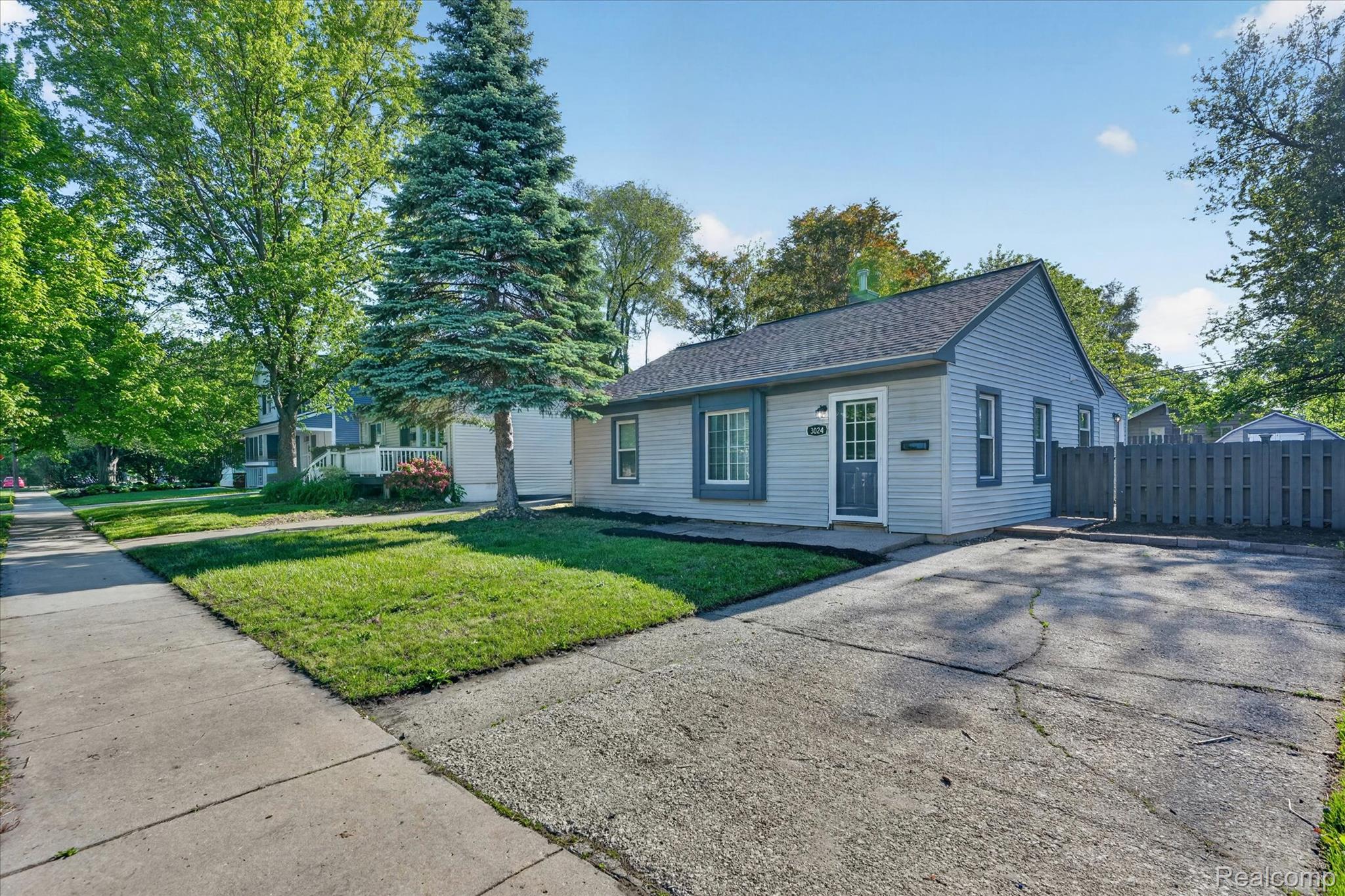 3024, Wolcott, Ferndale, Michigan, 48220