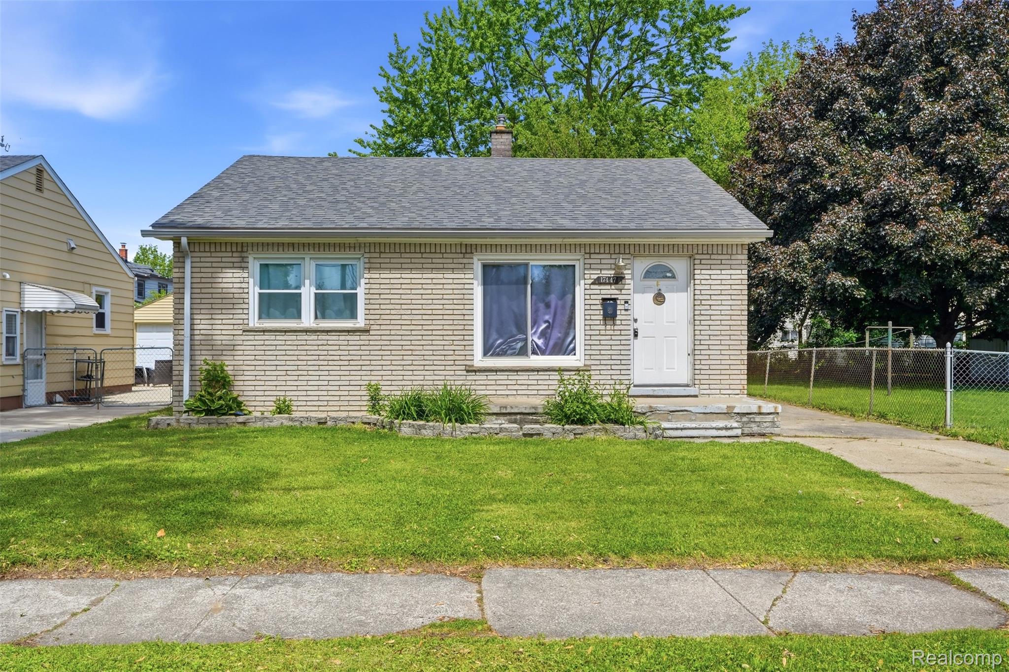 17447, Prospect, Melvindale, Michigan, 48122