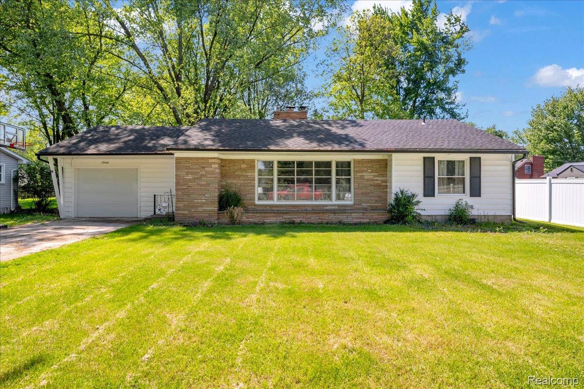39401, Long, Harrison Township, Michigan, 48045