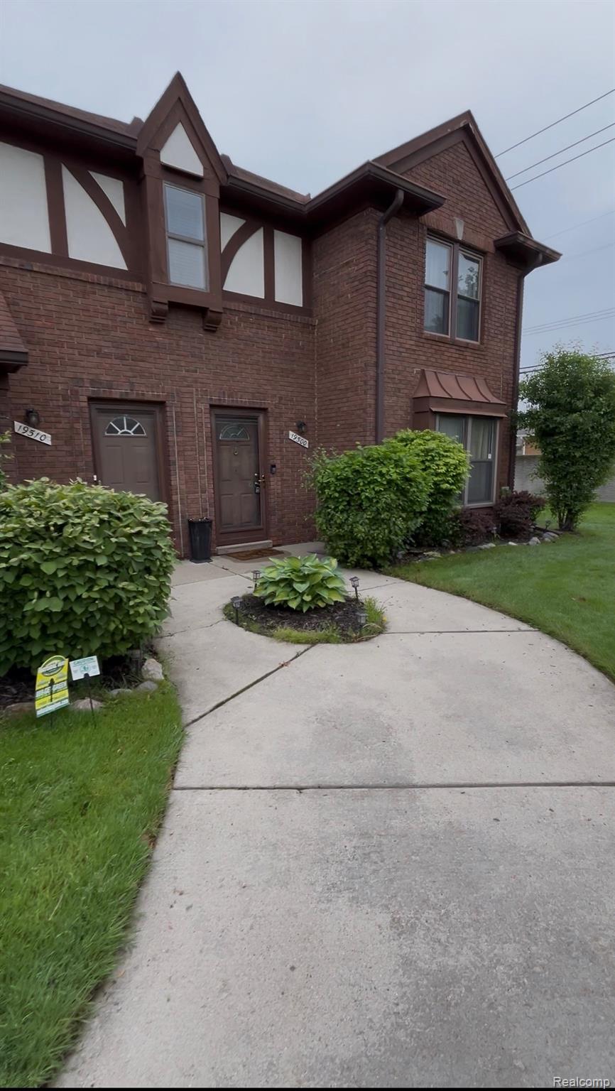 19500, 11 Mile, Lathrup Village, Michigan, 48076
