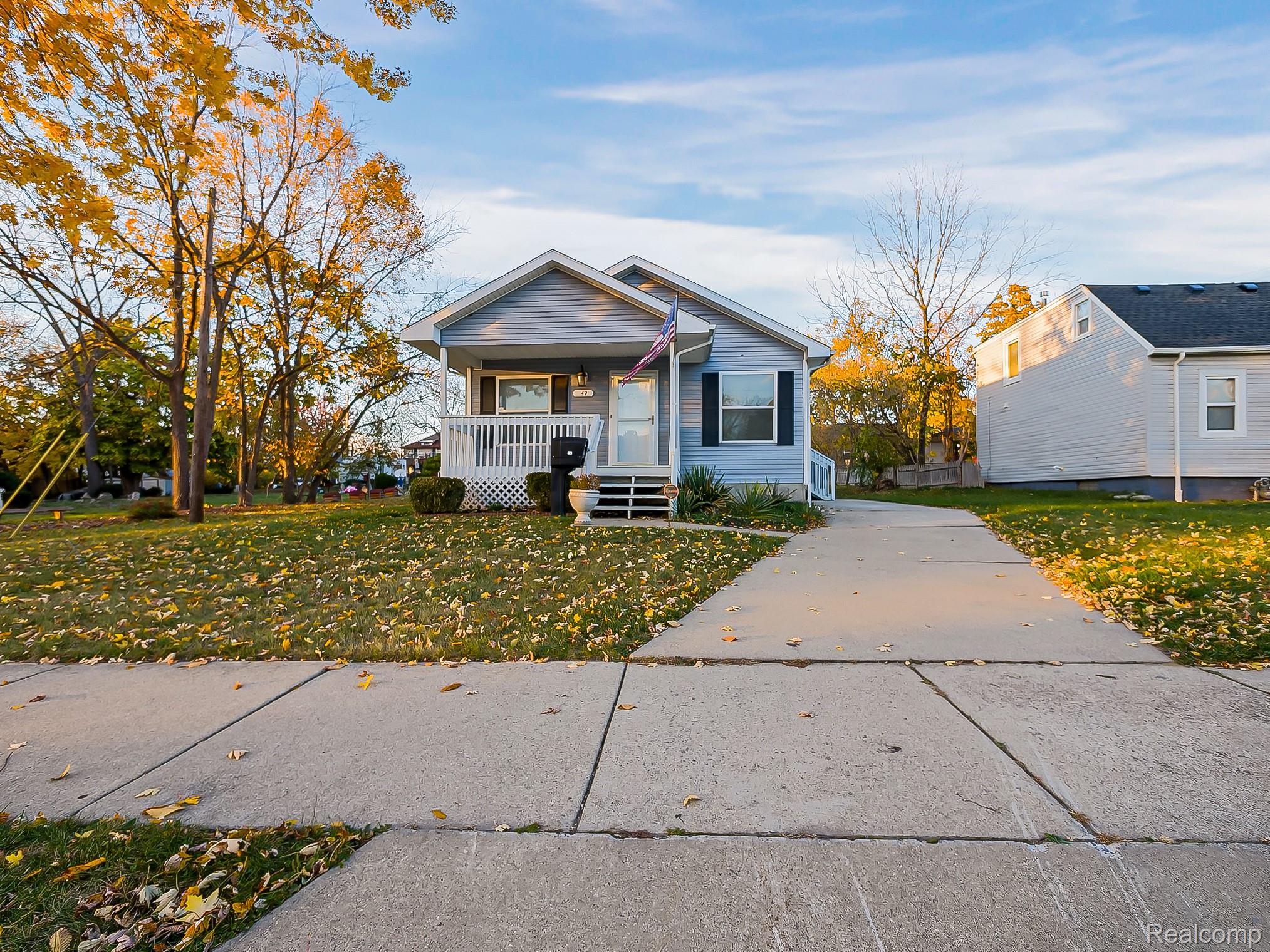 49, Oakhill, Pontiac, Michigan, 48342