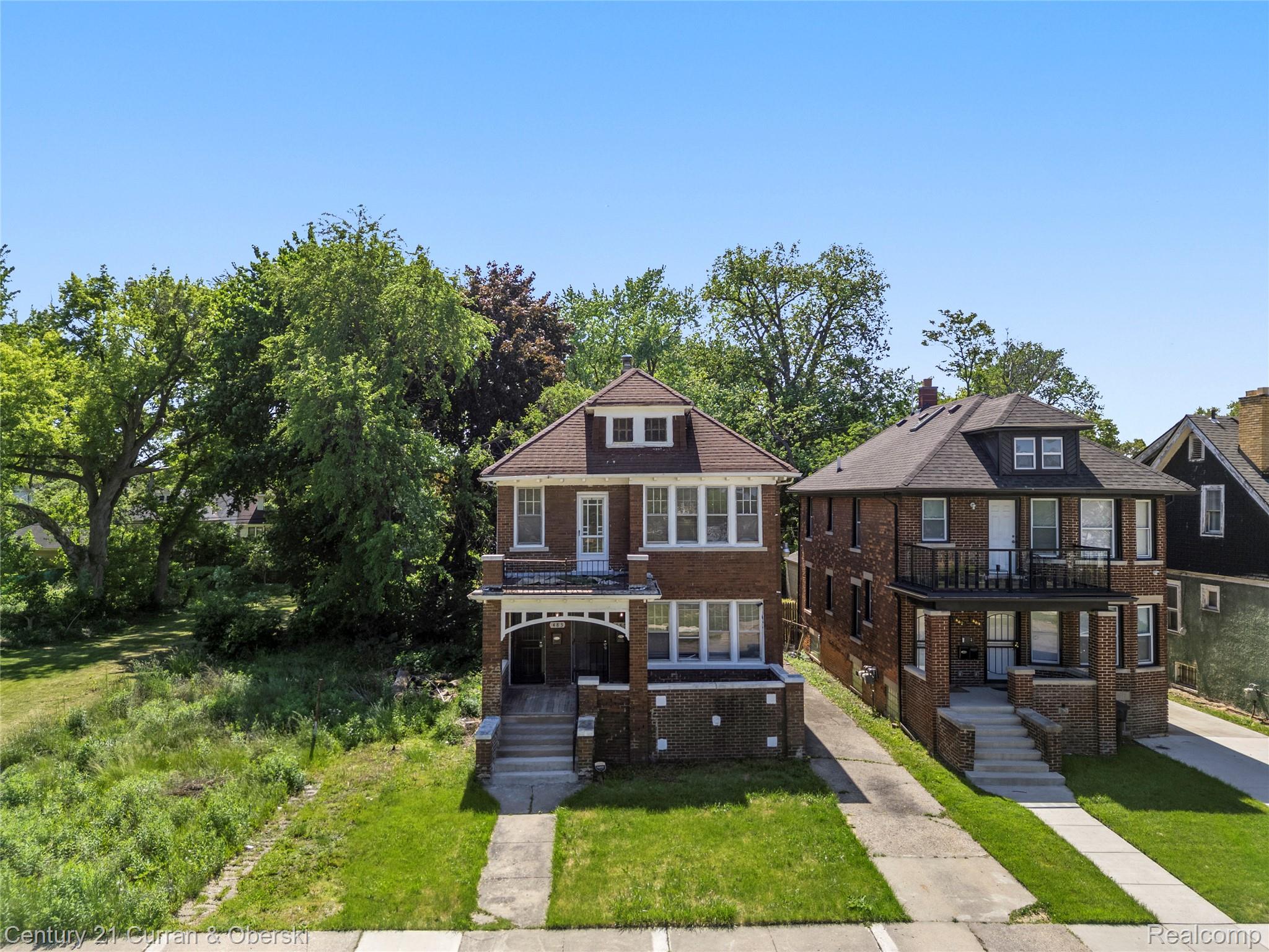 483, Philip, Detroit, Michigan, 48215
