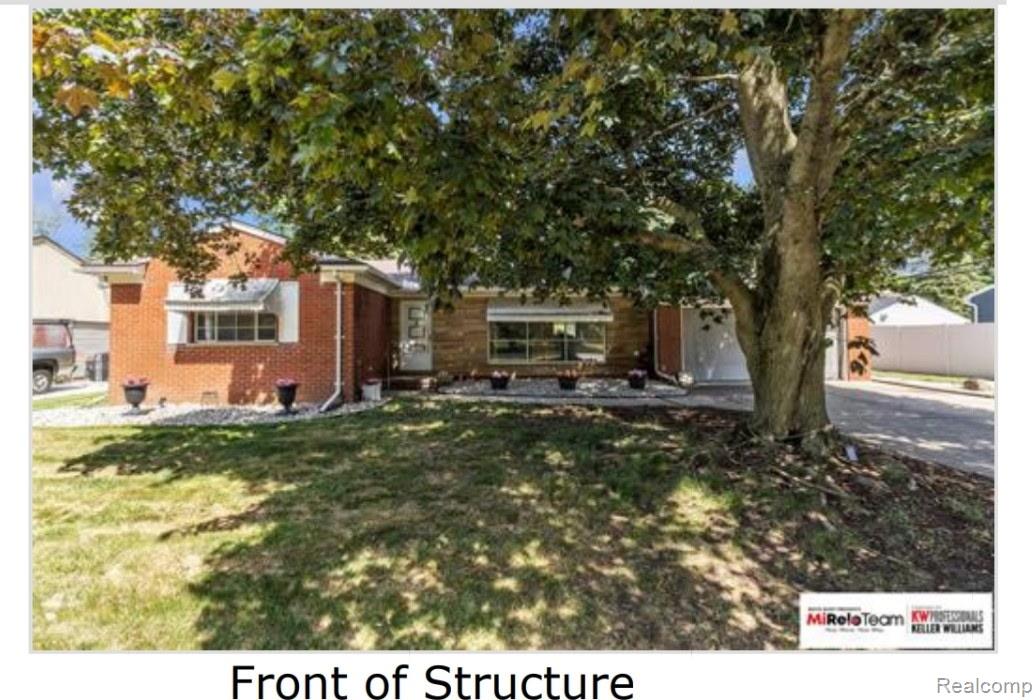 14000, Warner, Livonia, Michigan, 48154