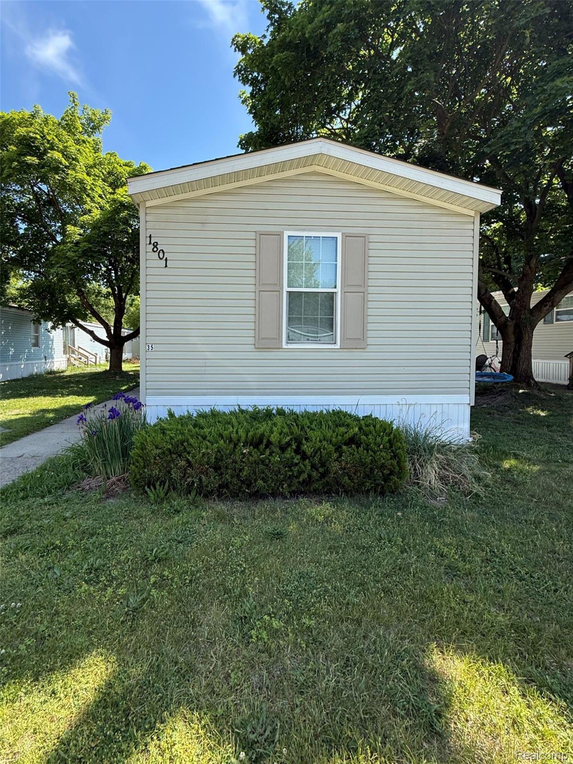 1801, Hawk, #35, Kalamazoo, Michigan, 49008