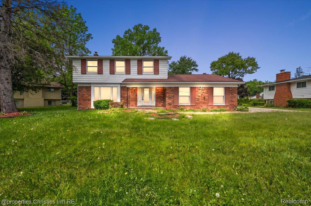 6628, Heather Heath, West Bloomfield, Michigan, 48322