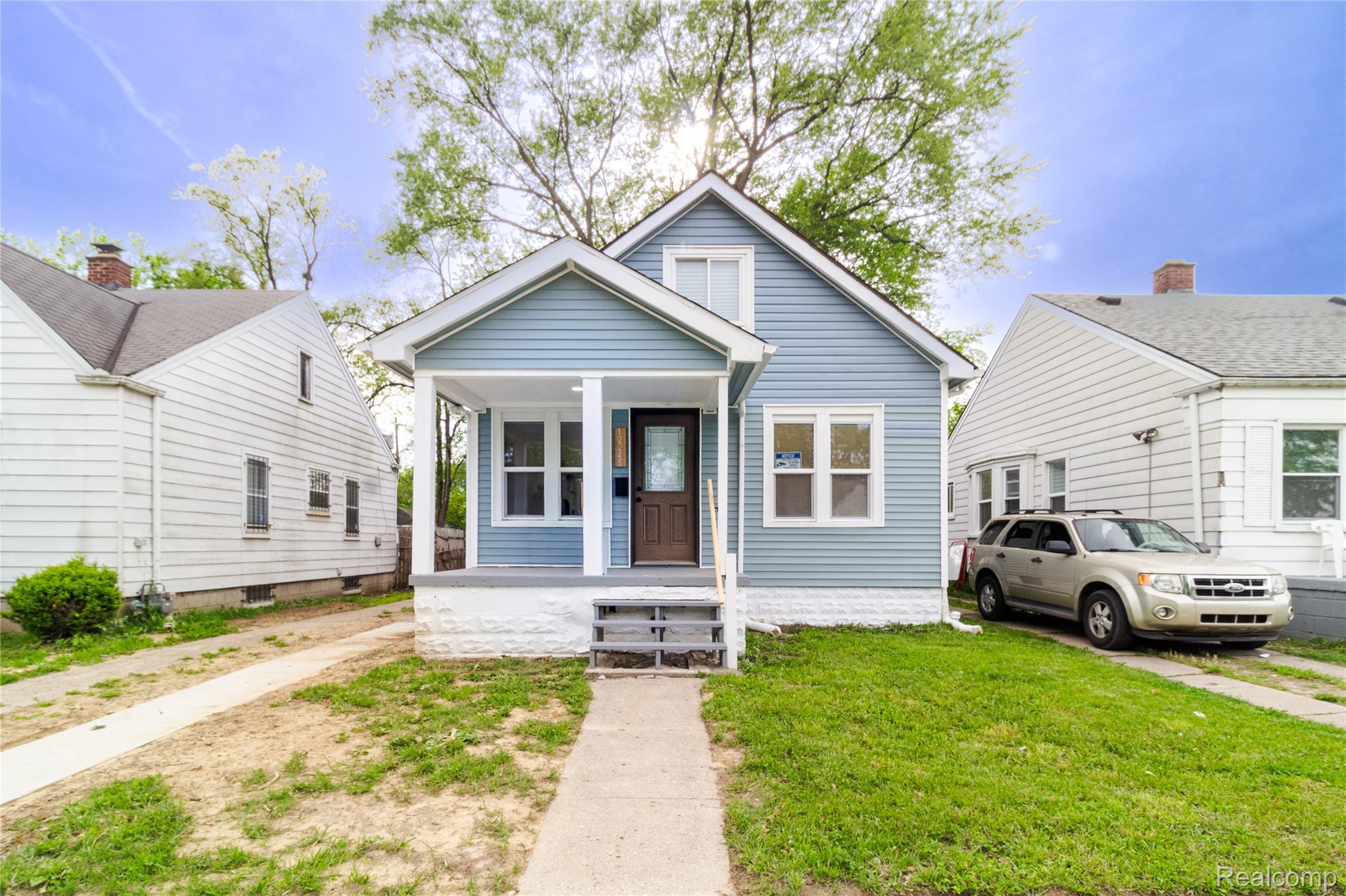 12245, Abington, Detroit, Michigan, 48227