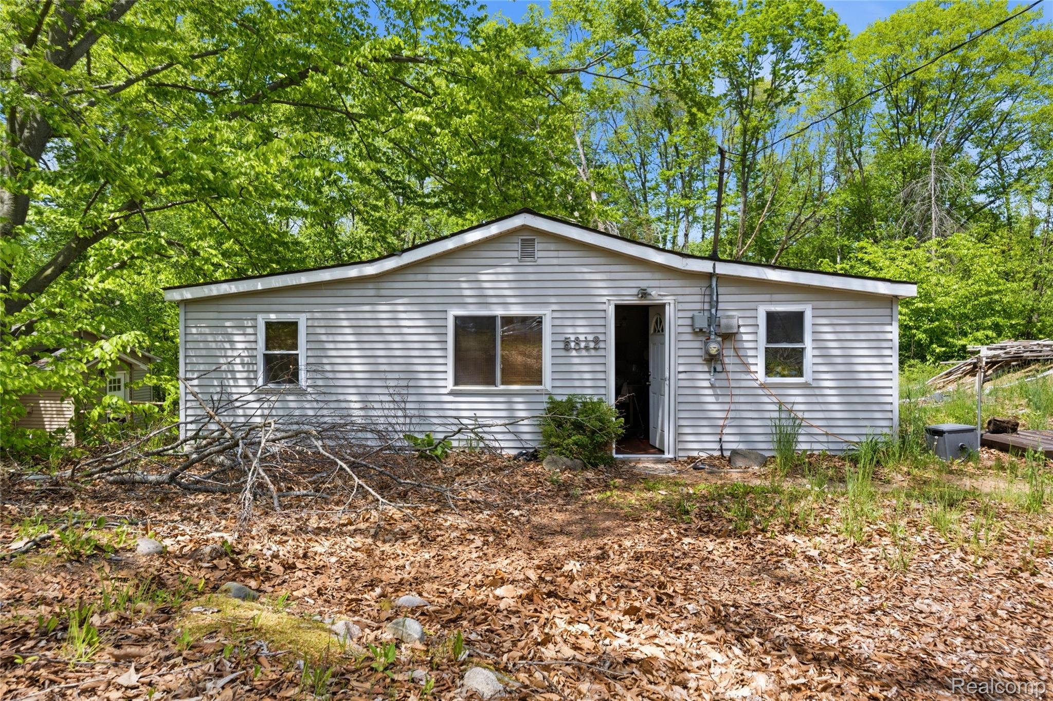 5842, Woodland, Lake, Michigan, 48632