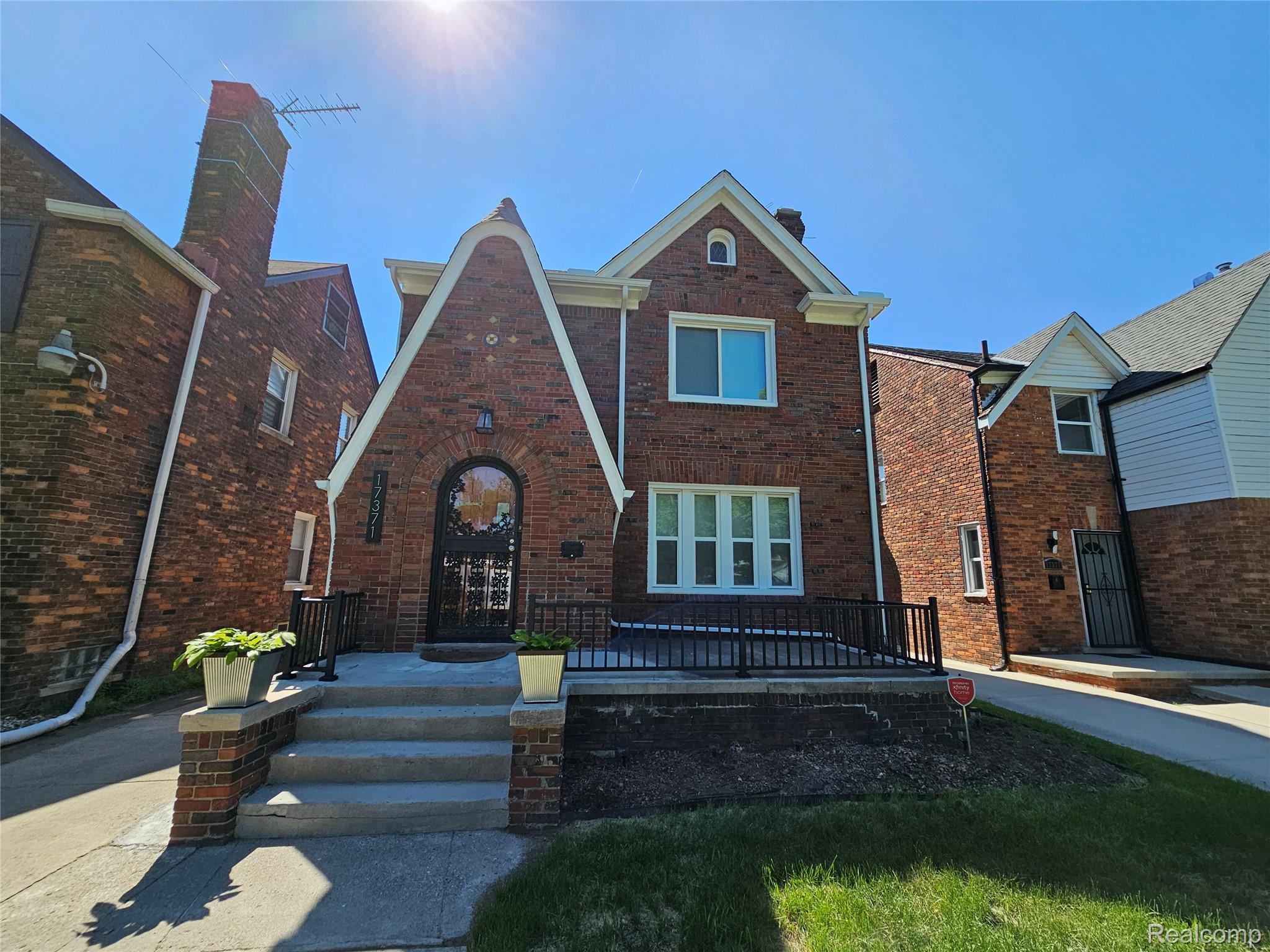 17371, Pennington, Detroit, Michigan, 48221