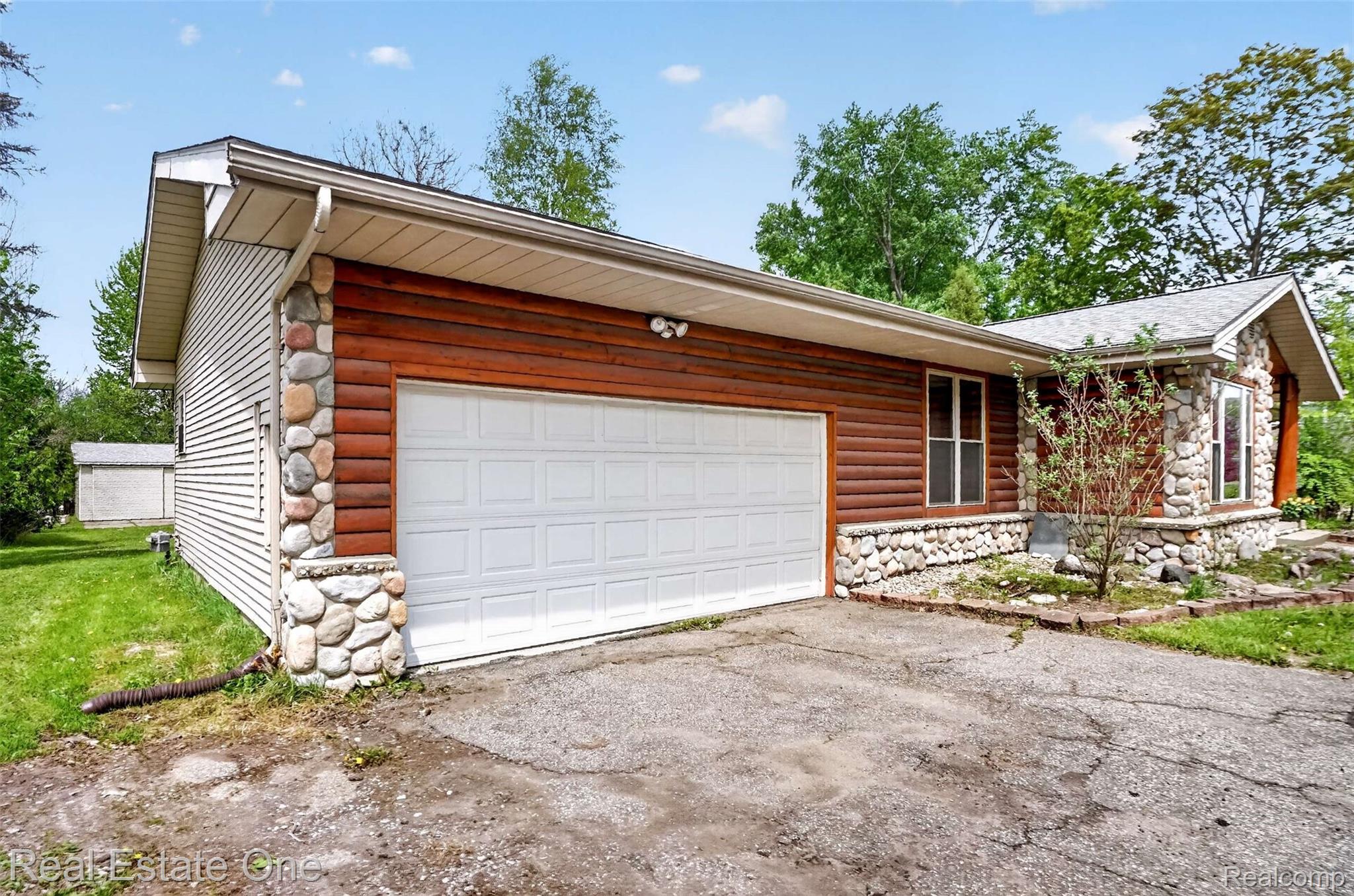 8391, Court, Davison, Michigan, 48423