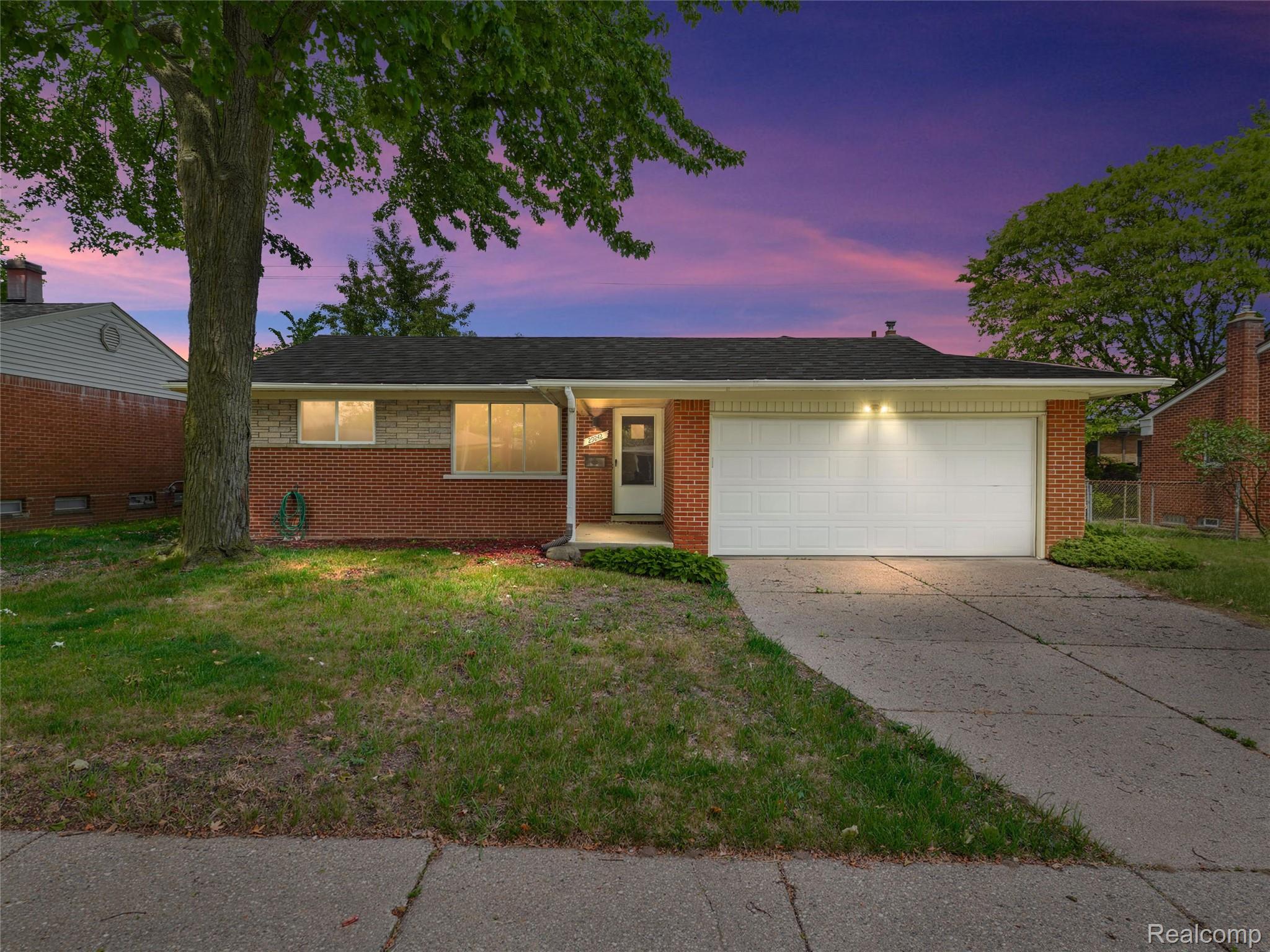 29242, Barkley, Livonia, Michigan, 48154