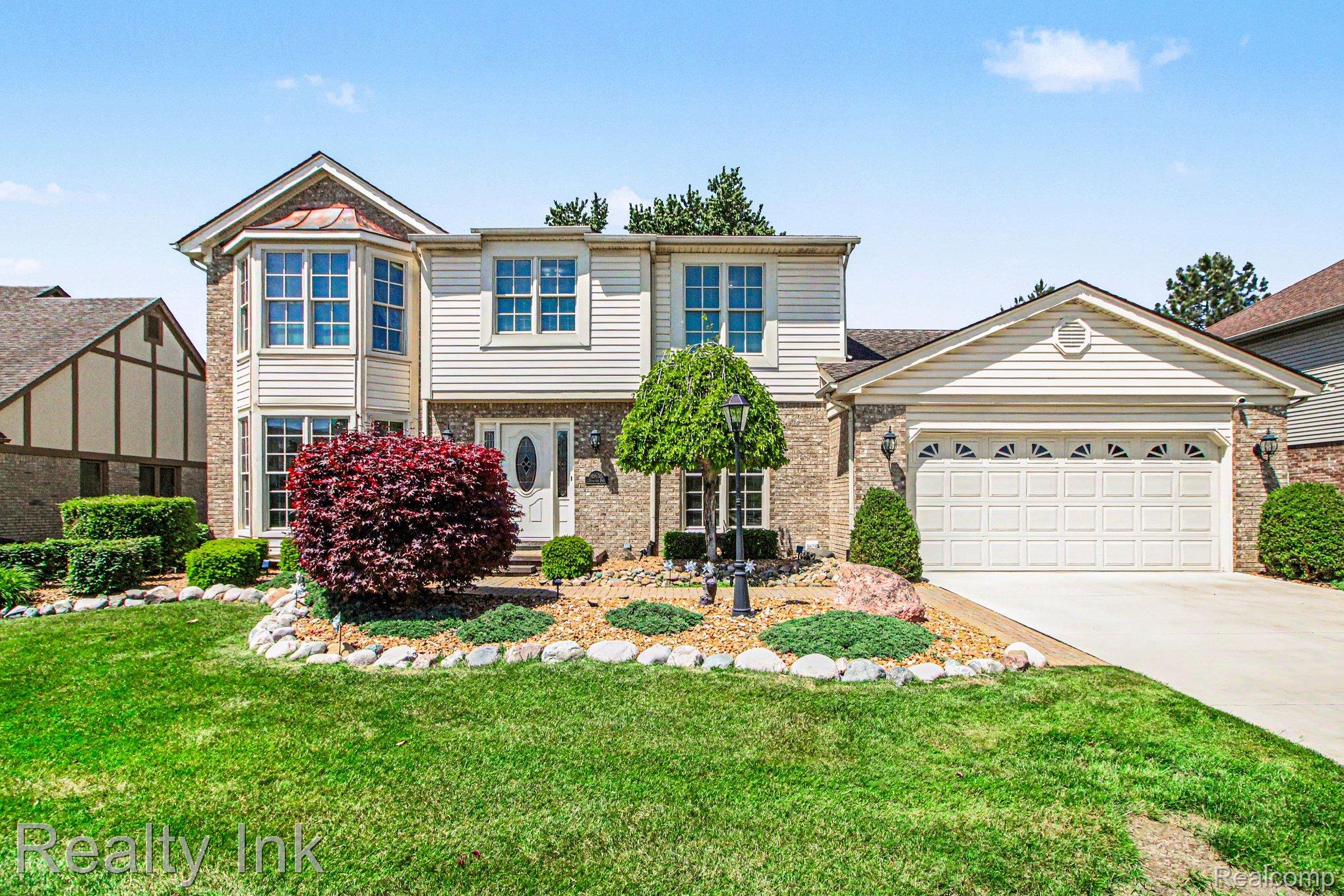 18535, Queensbury, Livonia, Michigan, 48152