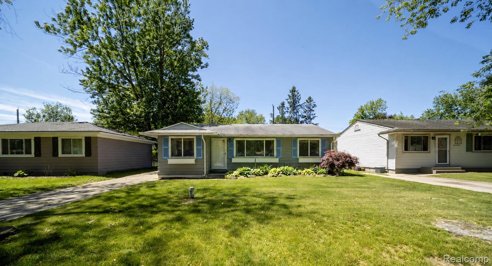 2363, Darnell, Wolverine Lake, Michigan, 48390