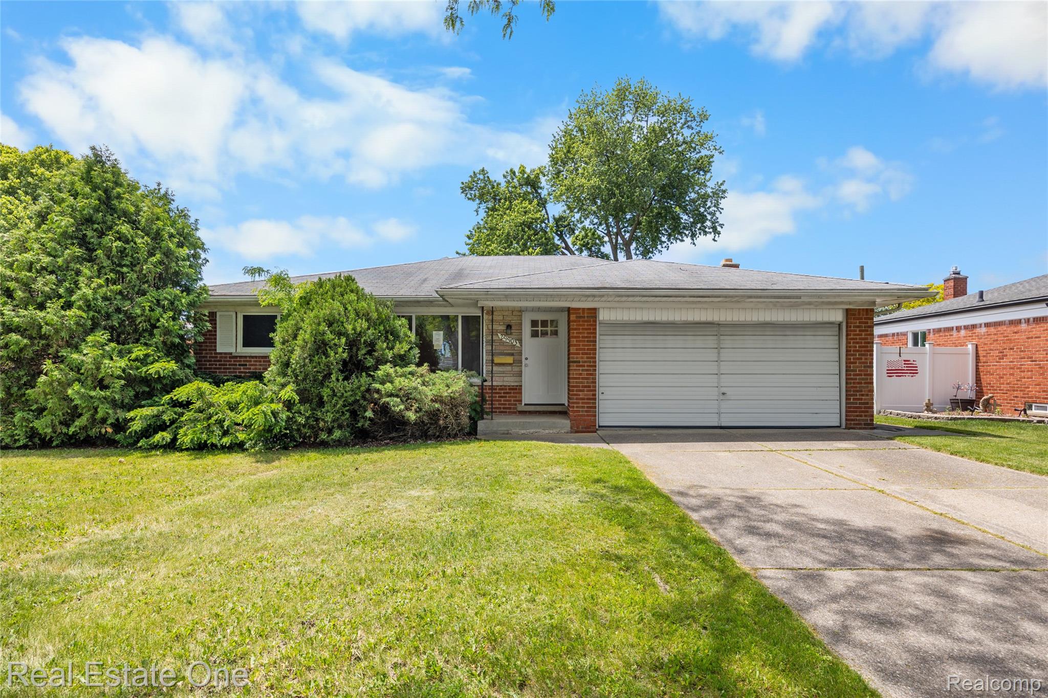 29903, Blossom, Warren, Michigan, 48088
