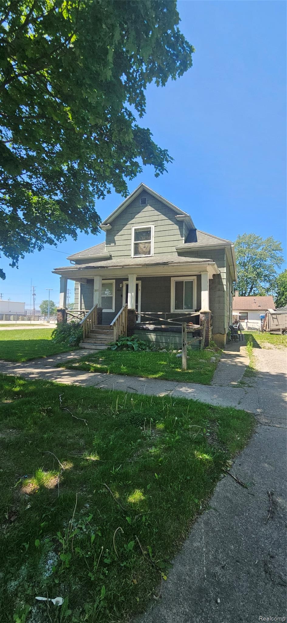1819/1821, Niagara, Saginaw, Michigan, 48602