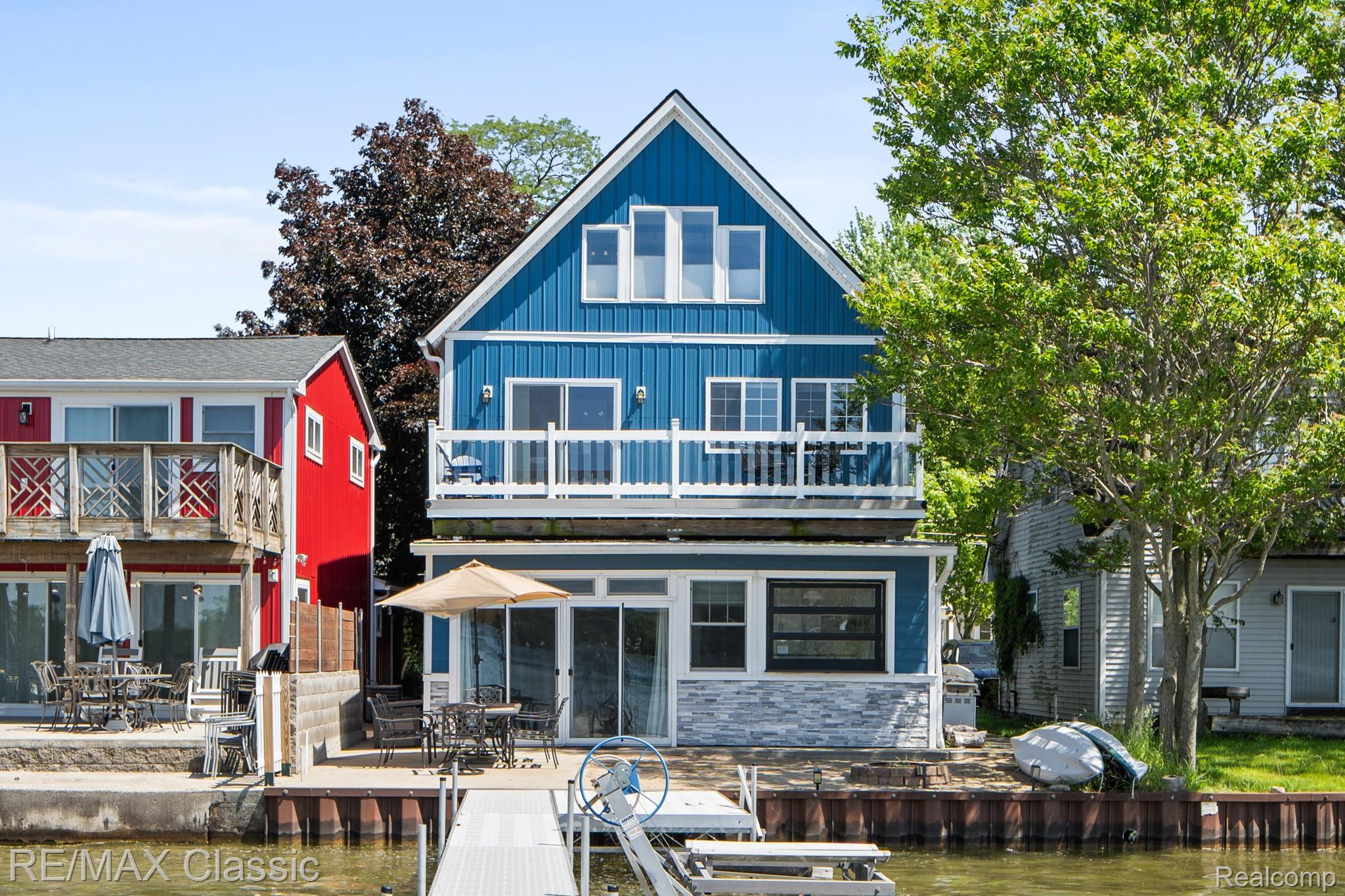 11478, Shore, Whitmore Lake, Michigan, 48189