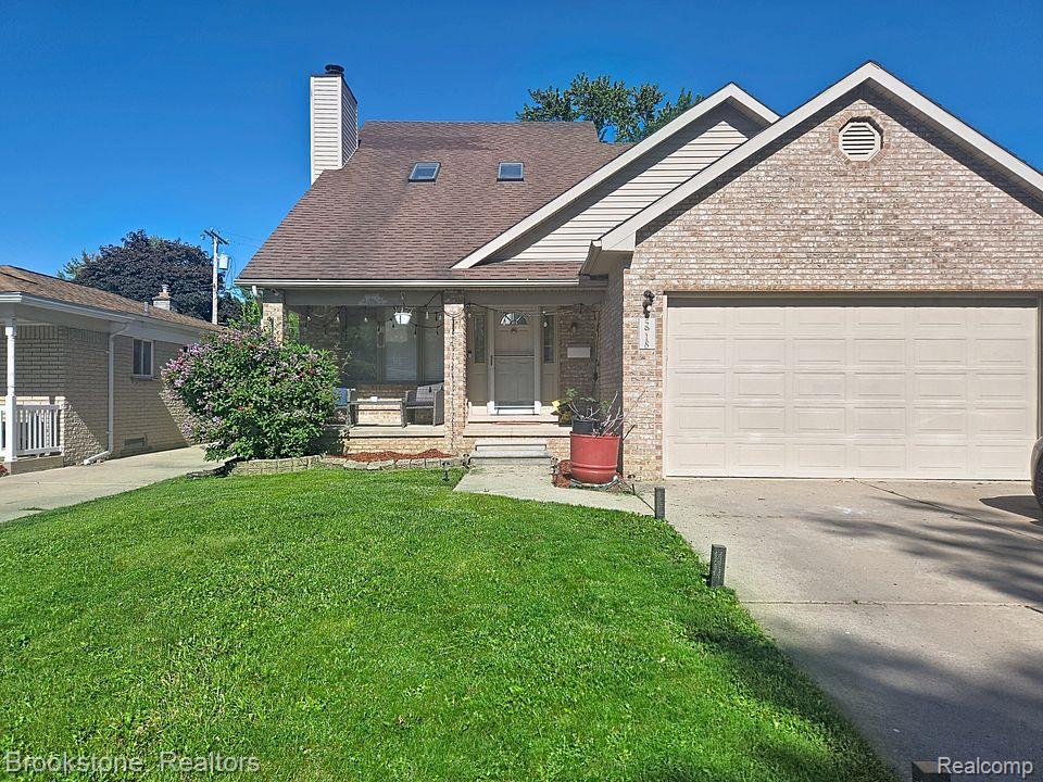 5918, Evangeline, Dearborn Heights, Michigan, 48127
