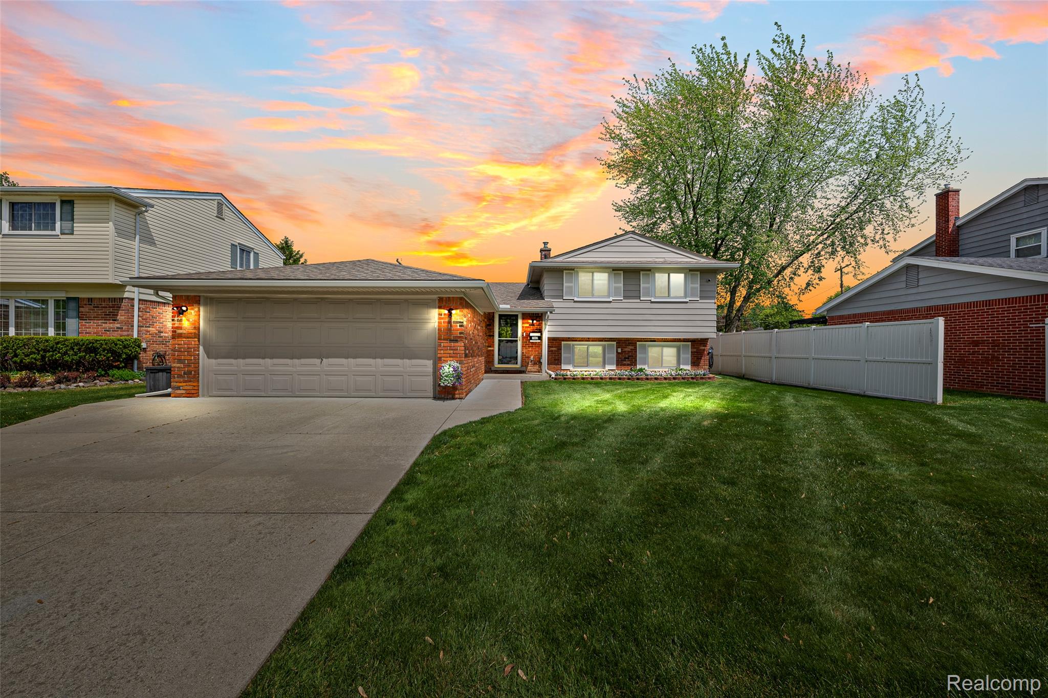 31602, Madison, Madison Heights, Michigan, 48071