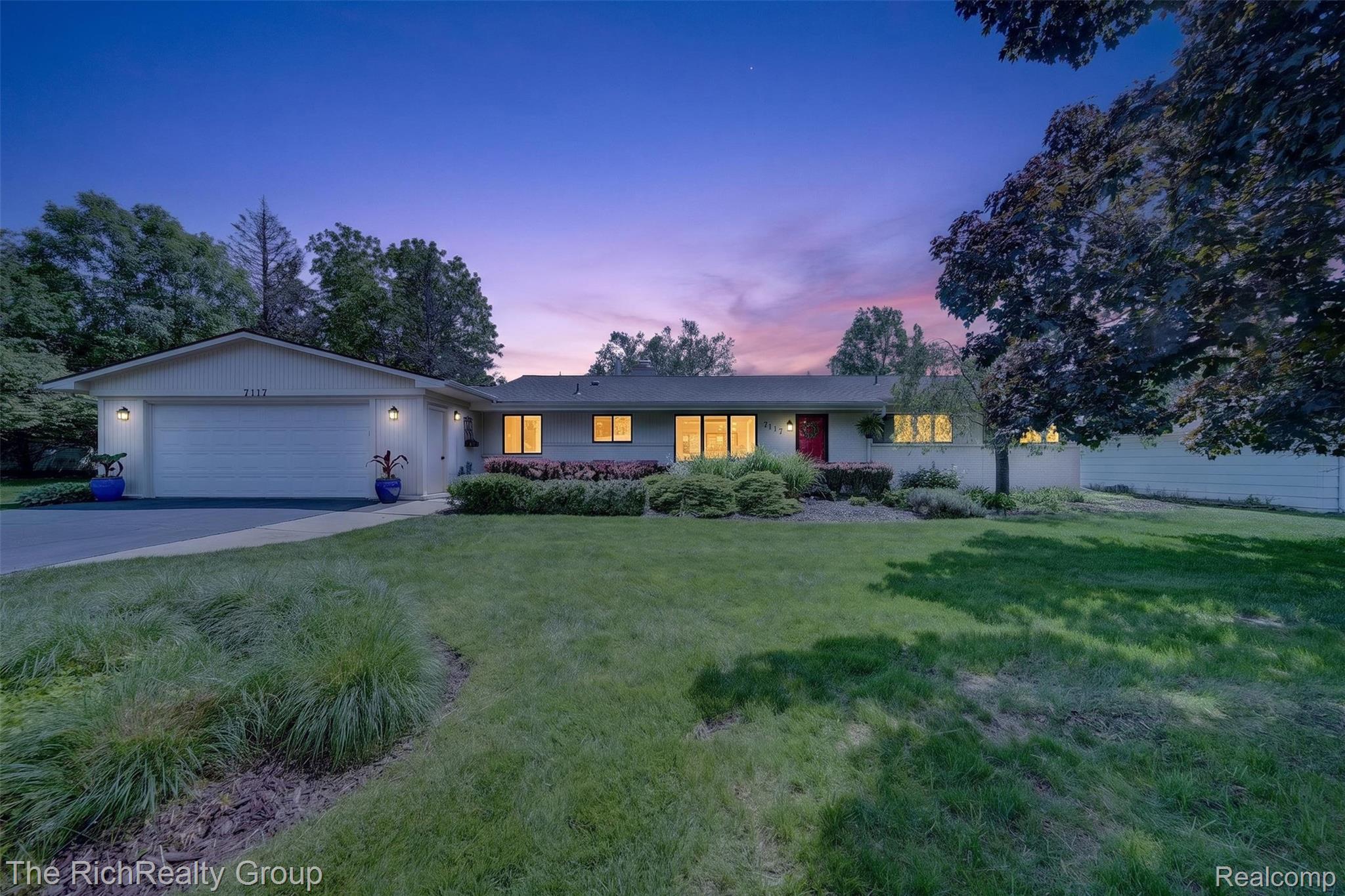 7117, Ward Eagle, West Bloomfield, Michigan, 48322