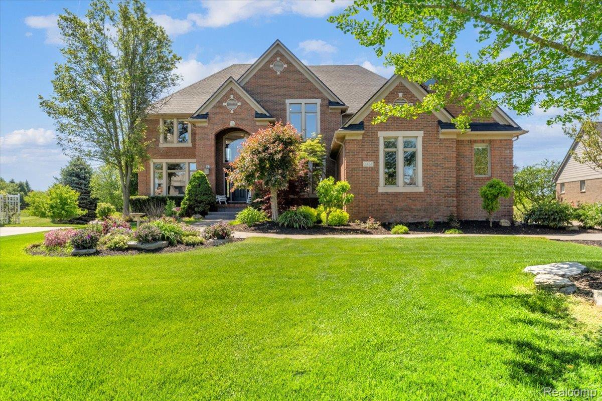 2424, Pebble Beach, Oakland, Michigan, 48363