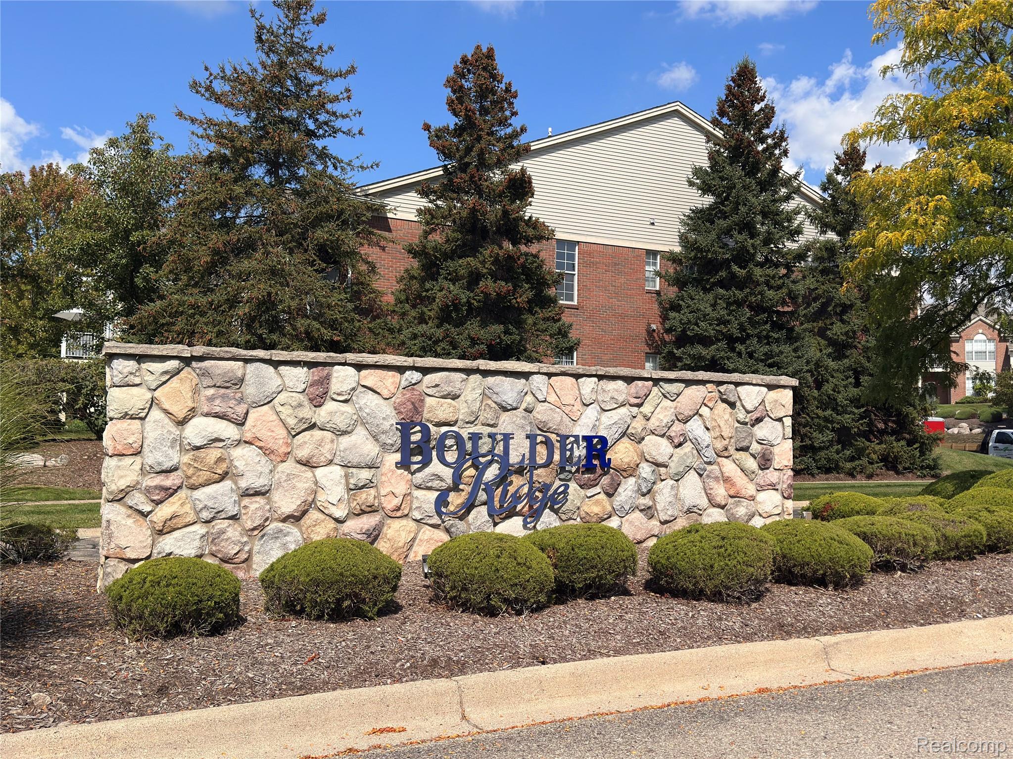 1772, Flagstone, Rochester, Michigan, 48307
