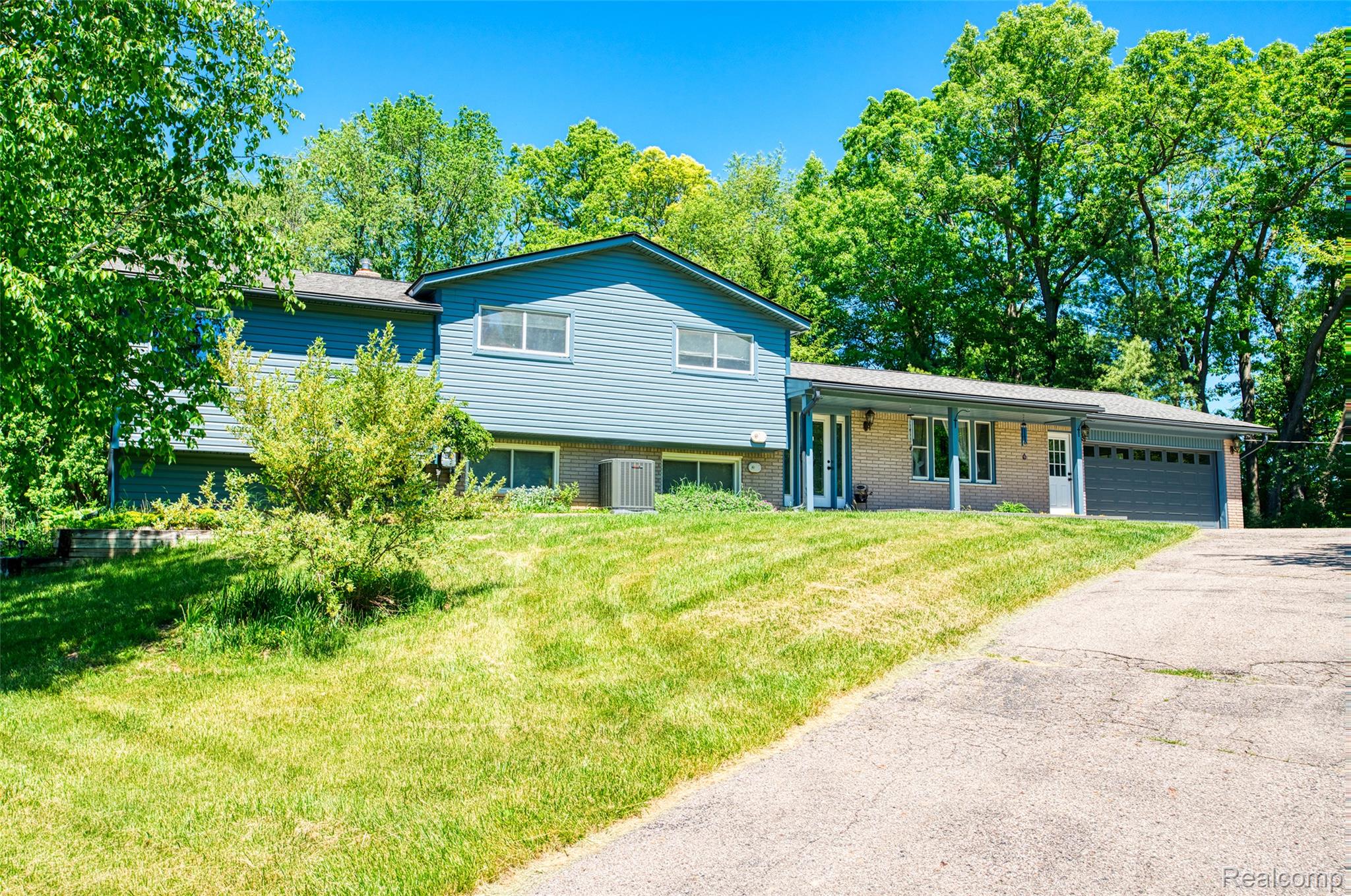 940, Rowland, Leonard, Michigan, 48367