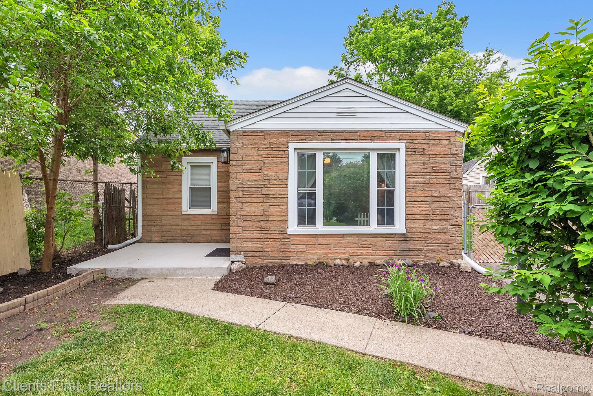 1660, Sheldon, Canton, Michigan, 48187