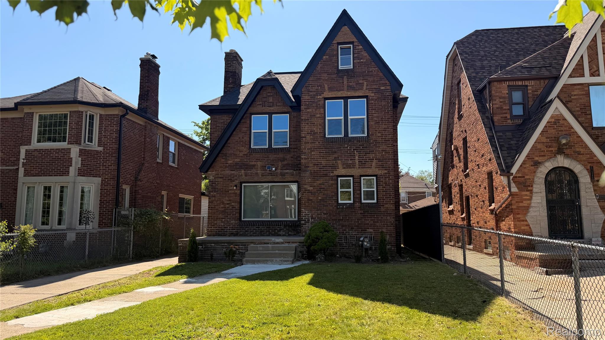17545, Pennington, Detroit, Michigan, 48221