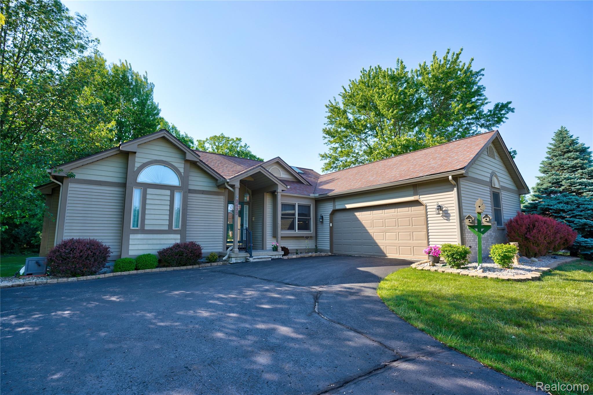 3433, Pinemeadow, Davison, Michigan, 48423