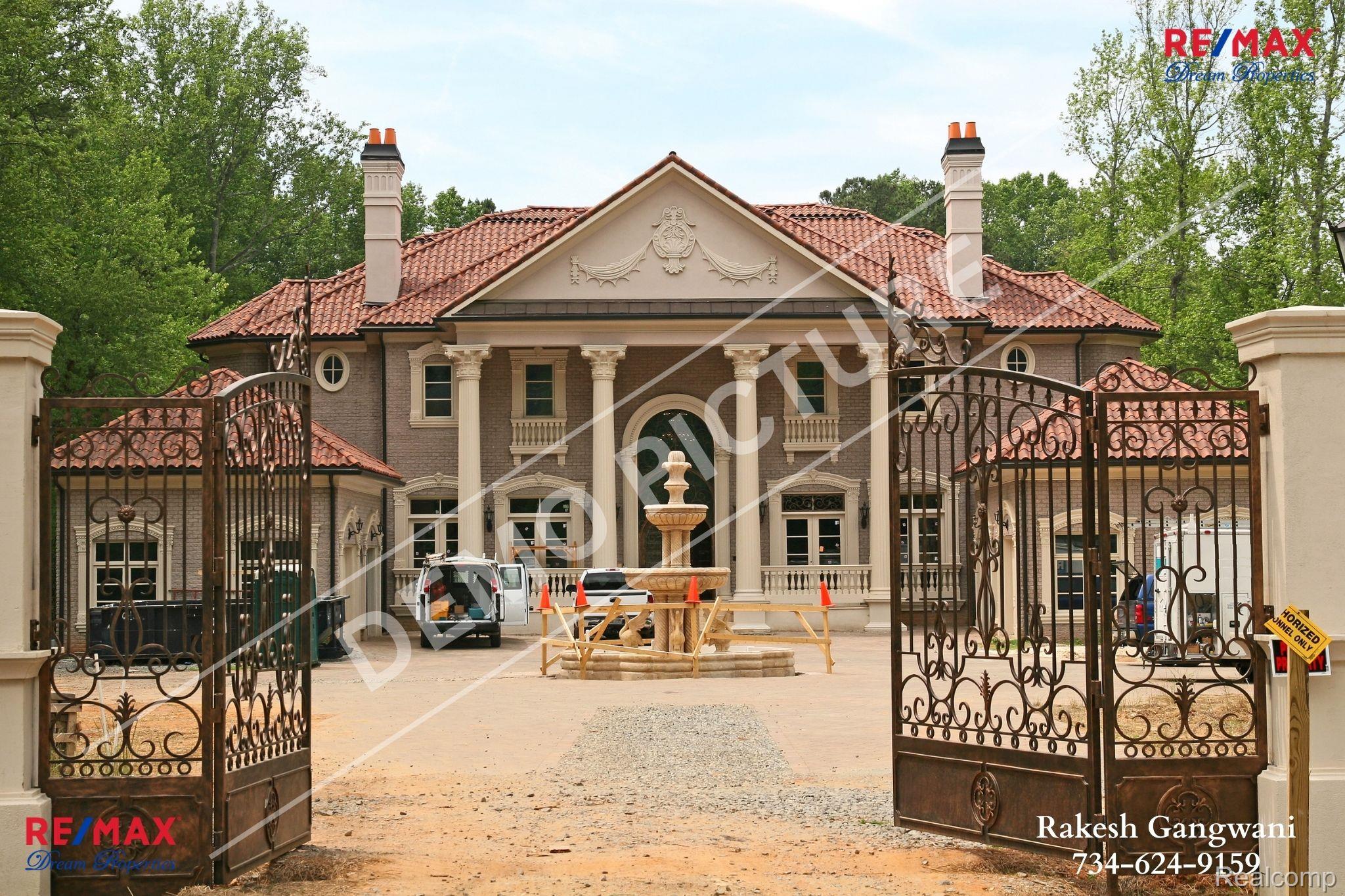 31111, Lahser, Beverly Hills, Michigan, 48025