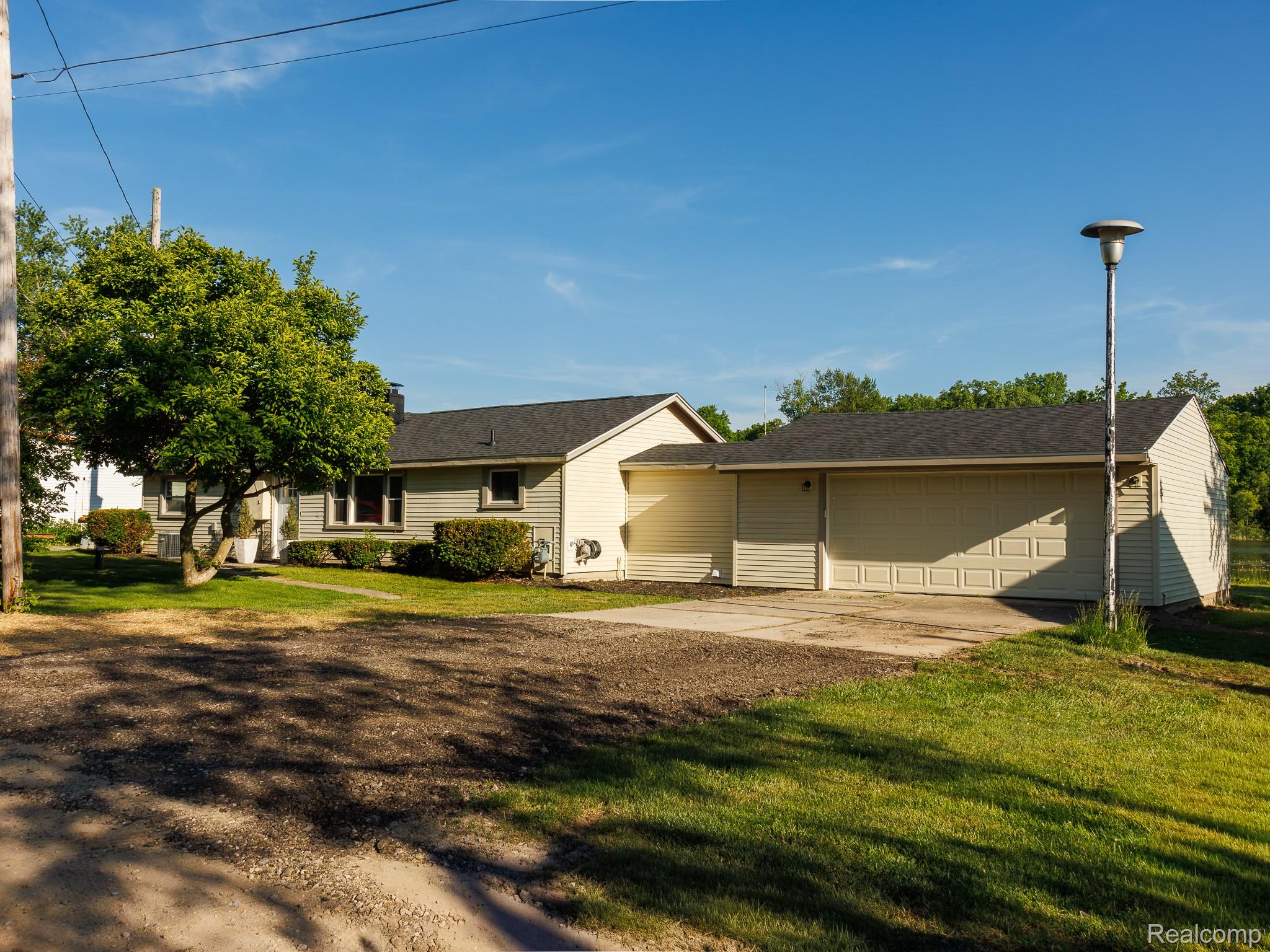 11560, Island Ct, Hartland, Michigan, 48353