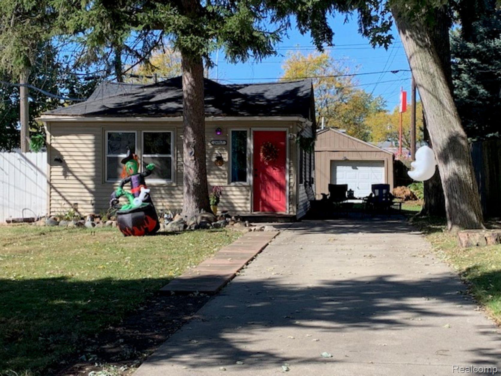 24917, Frederick, St. Clair Shores, Michigan, 48080