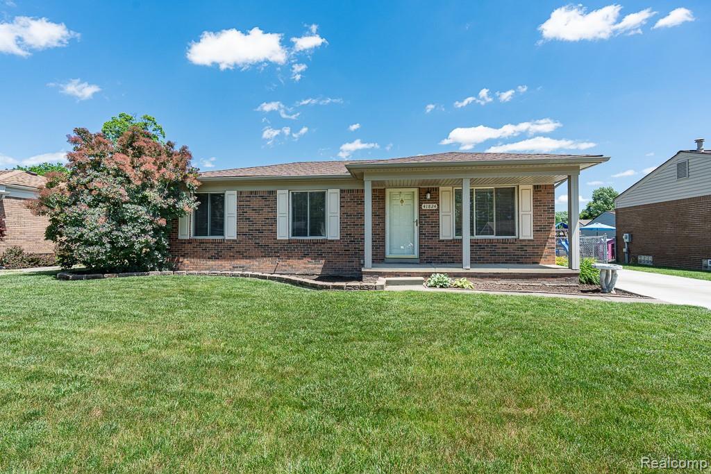41824, Clayton, Clinton Township, Michigan, 48038