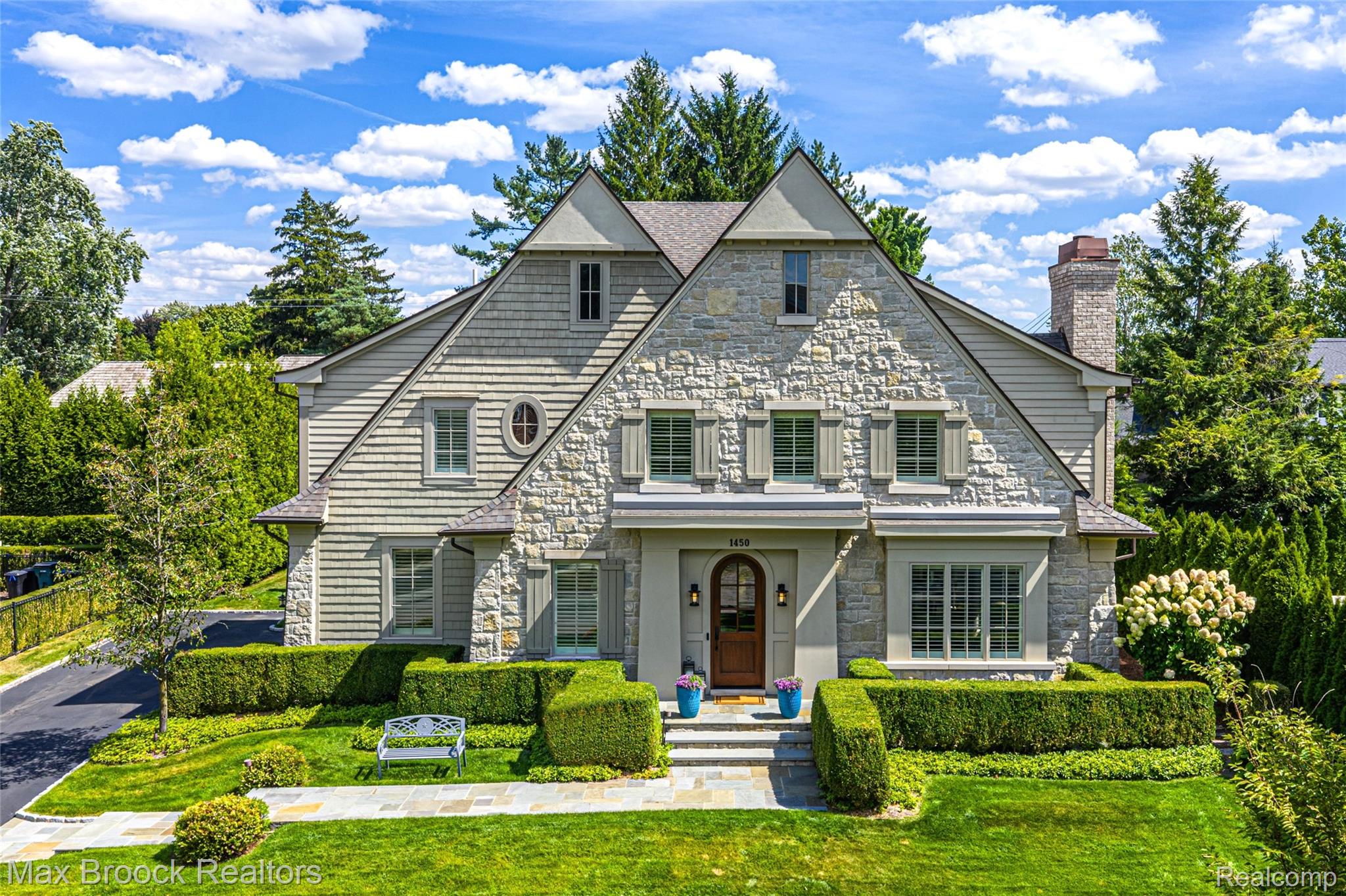 1450, Pilgrim, Birmingham, Michigan, 48009