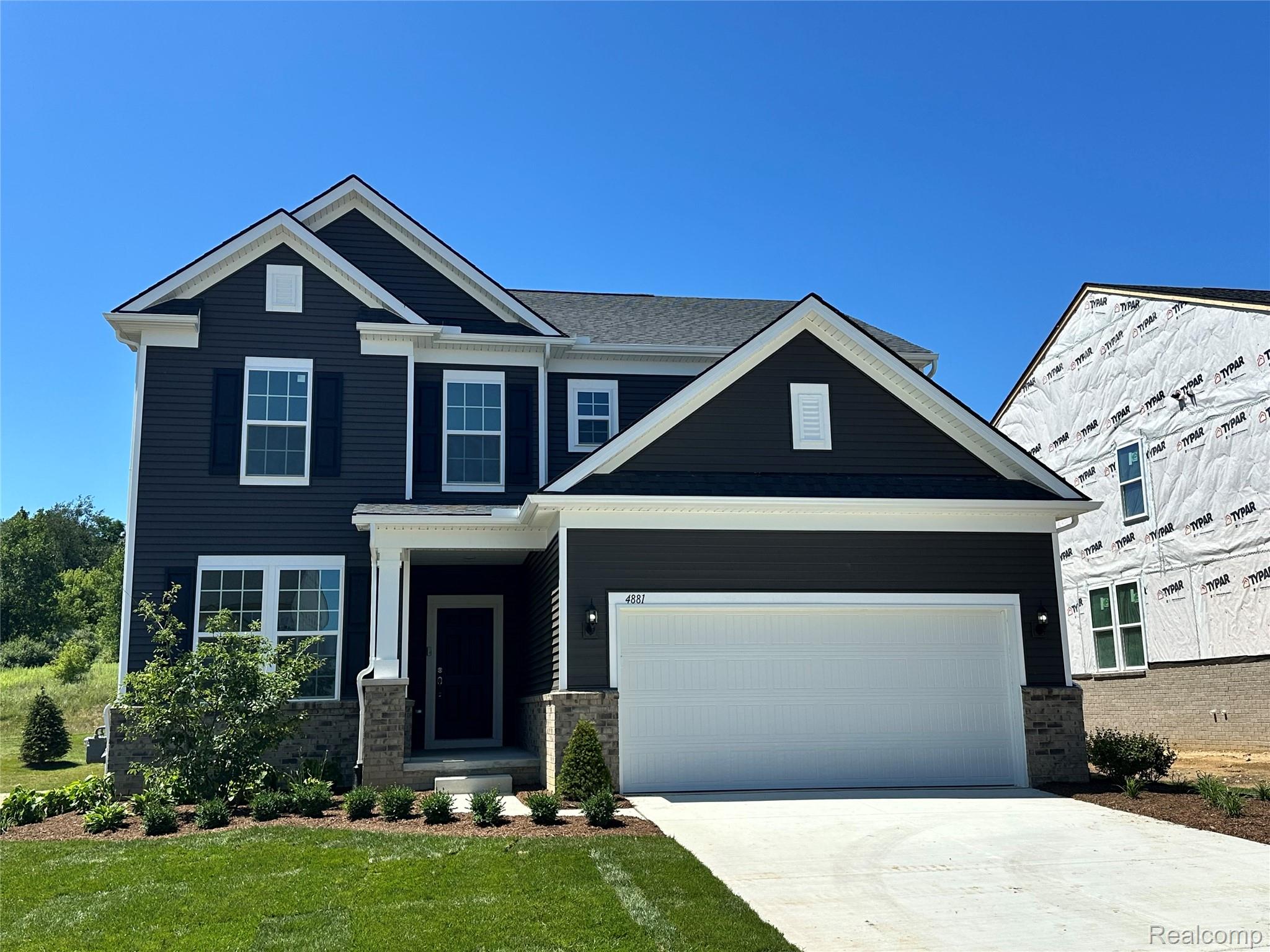 4881, Marquette, Milford, Michigan, 48381