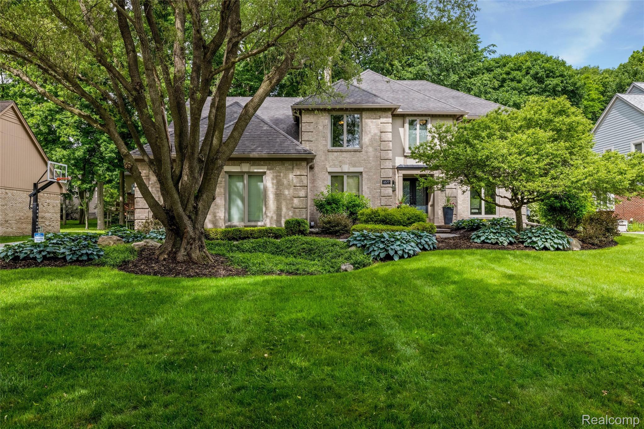 6577, Crabapple, Troy, Michigan, 48098
