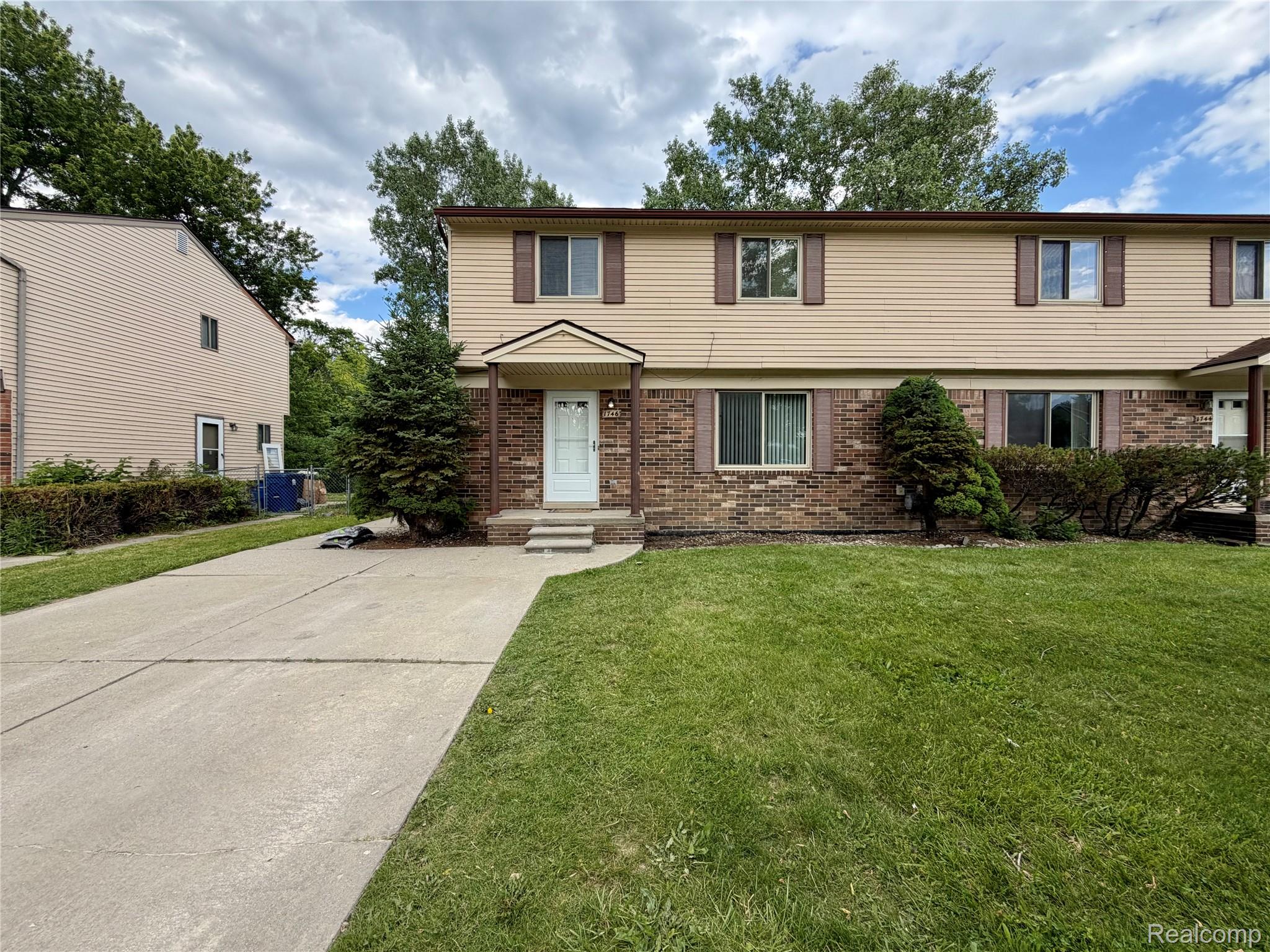 1746, Brookline, Canton, Michigan, 48187