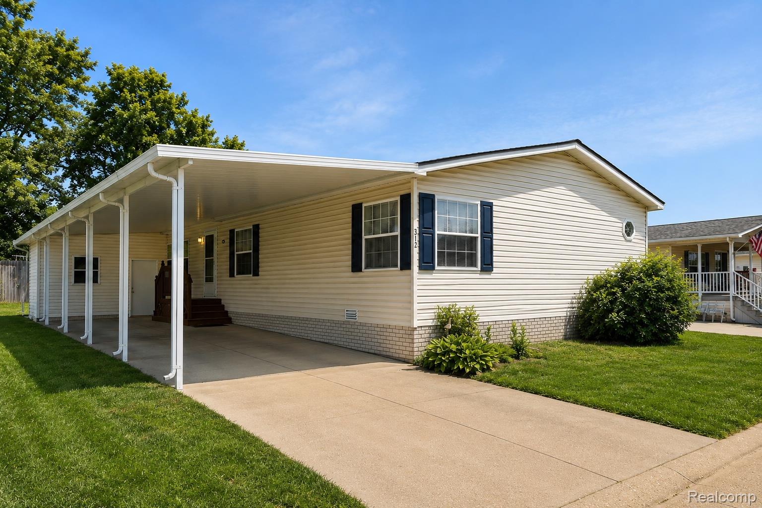 312, Cranberry Beach, White Lake, Michigan, 48386