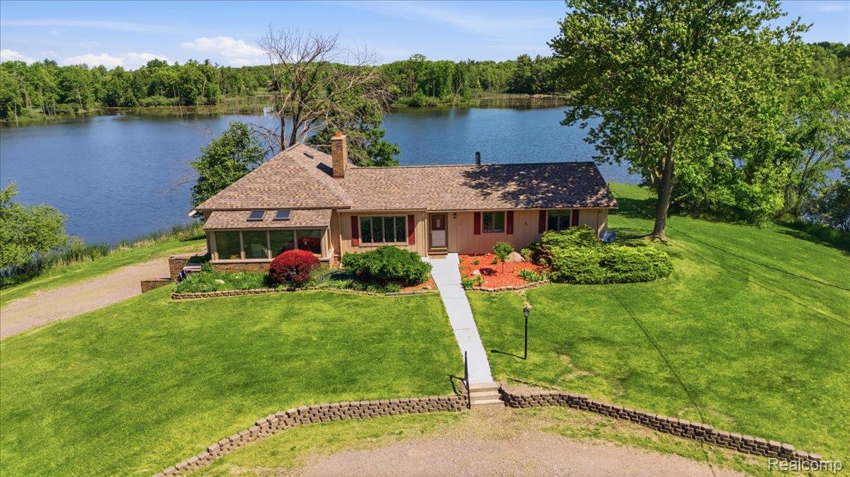 725, Deerpath, Ortonville, Michigan, 48462