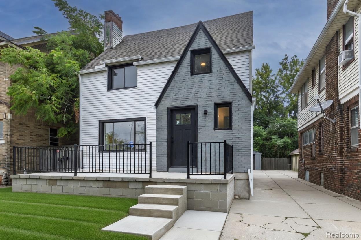 2744, Lawrence, Detroit, Michigan, 48206