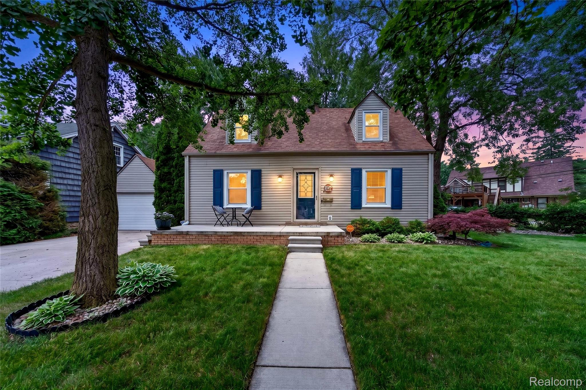 407, Waverley, Royal Oak, Michigan, 48067