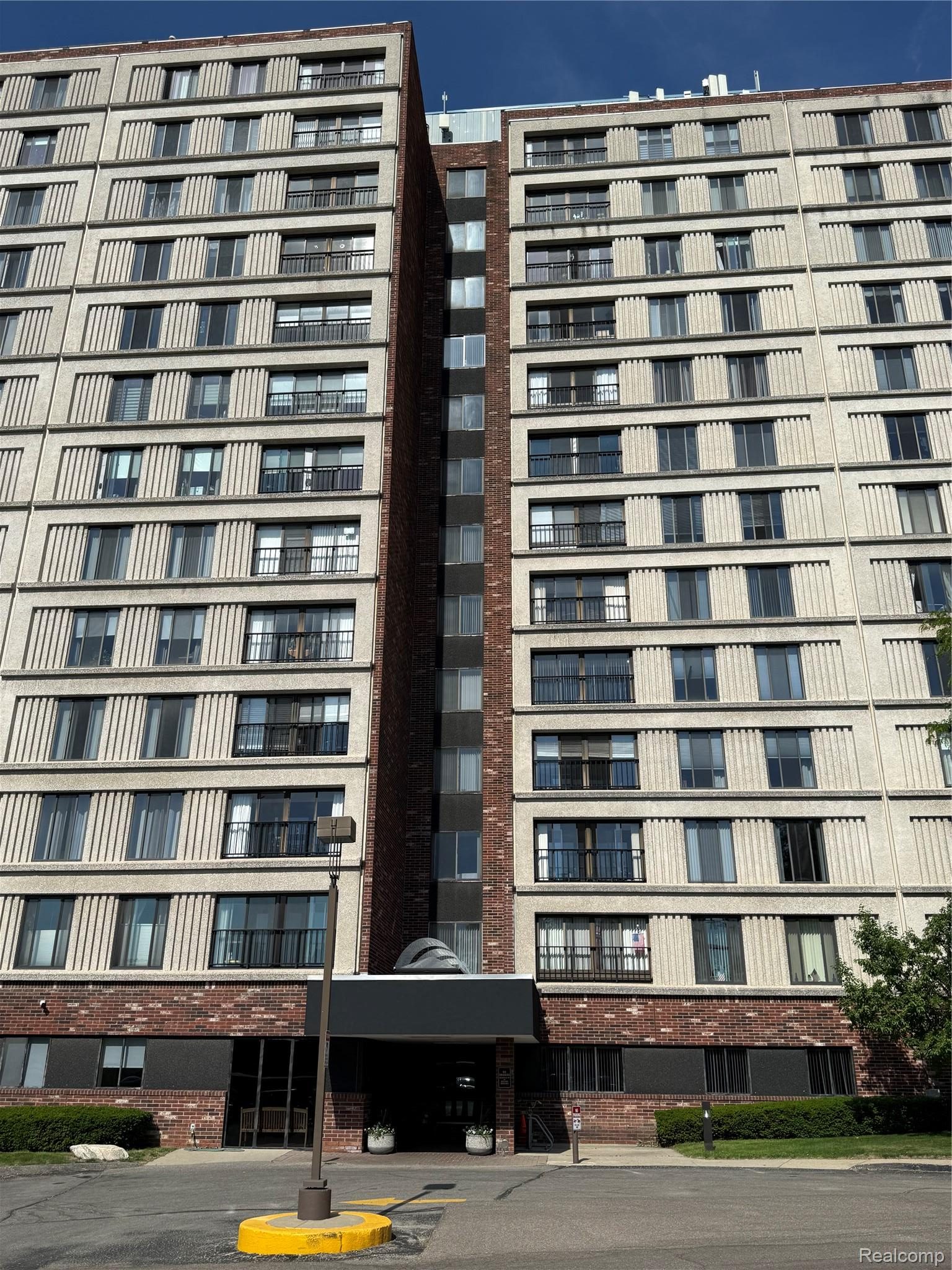 21800, Morley, #911, Dearborn, Michigan, 48124